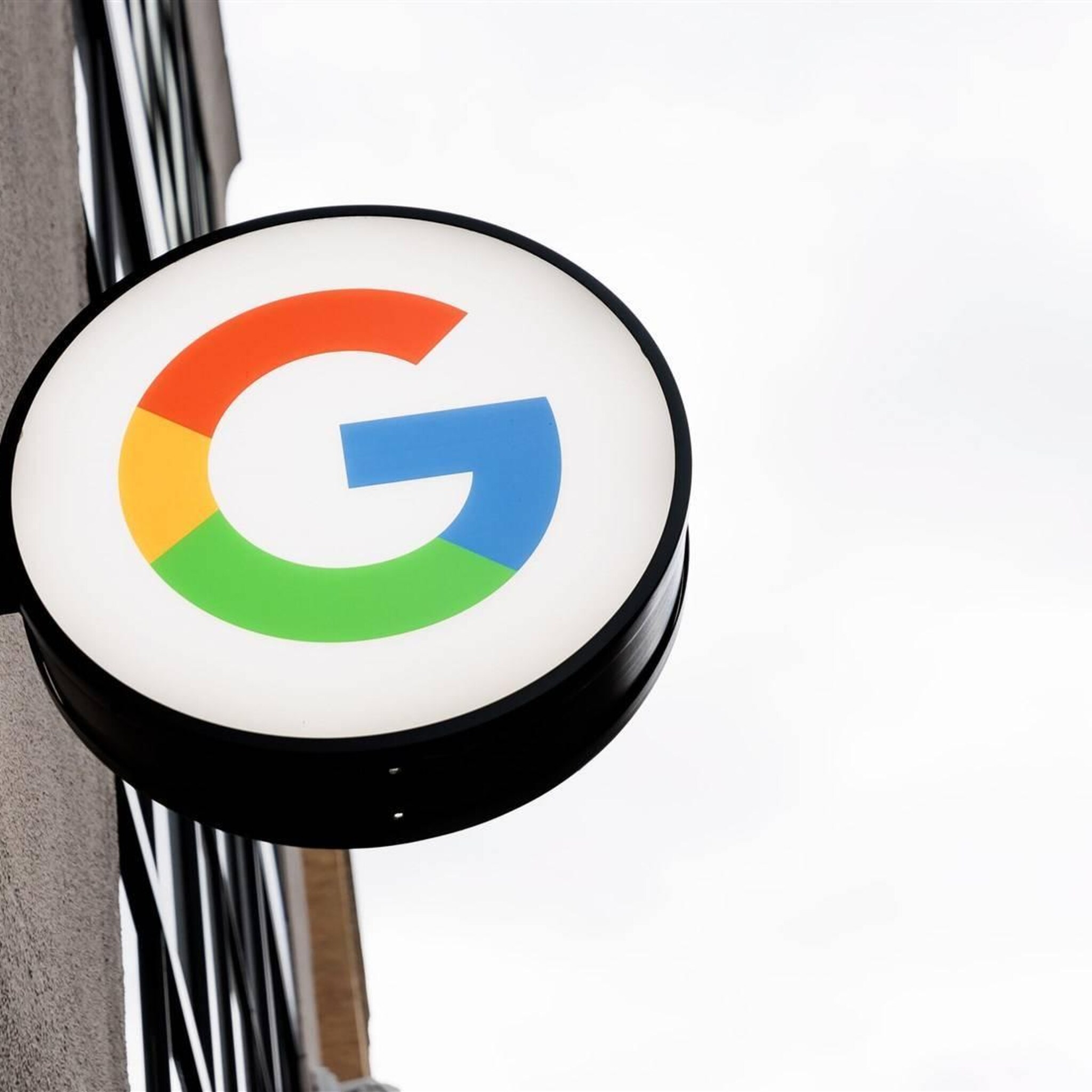 google moeder alphabet ziet omzet stijgen dankzij cloud
