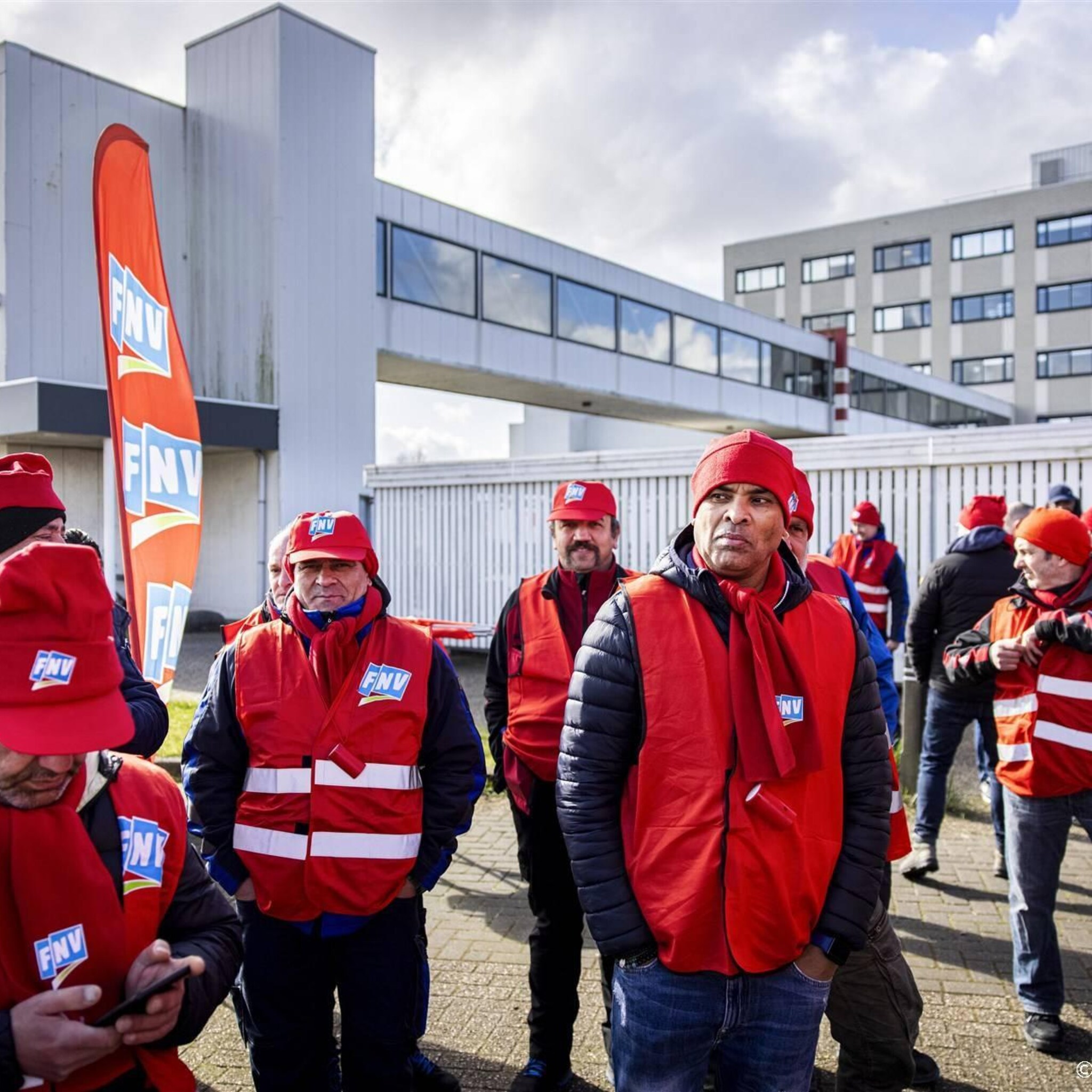 stakers albert heijn willen net zo lang doorstaken als nodig is