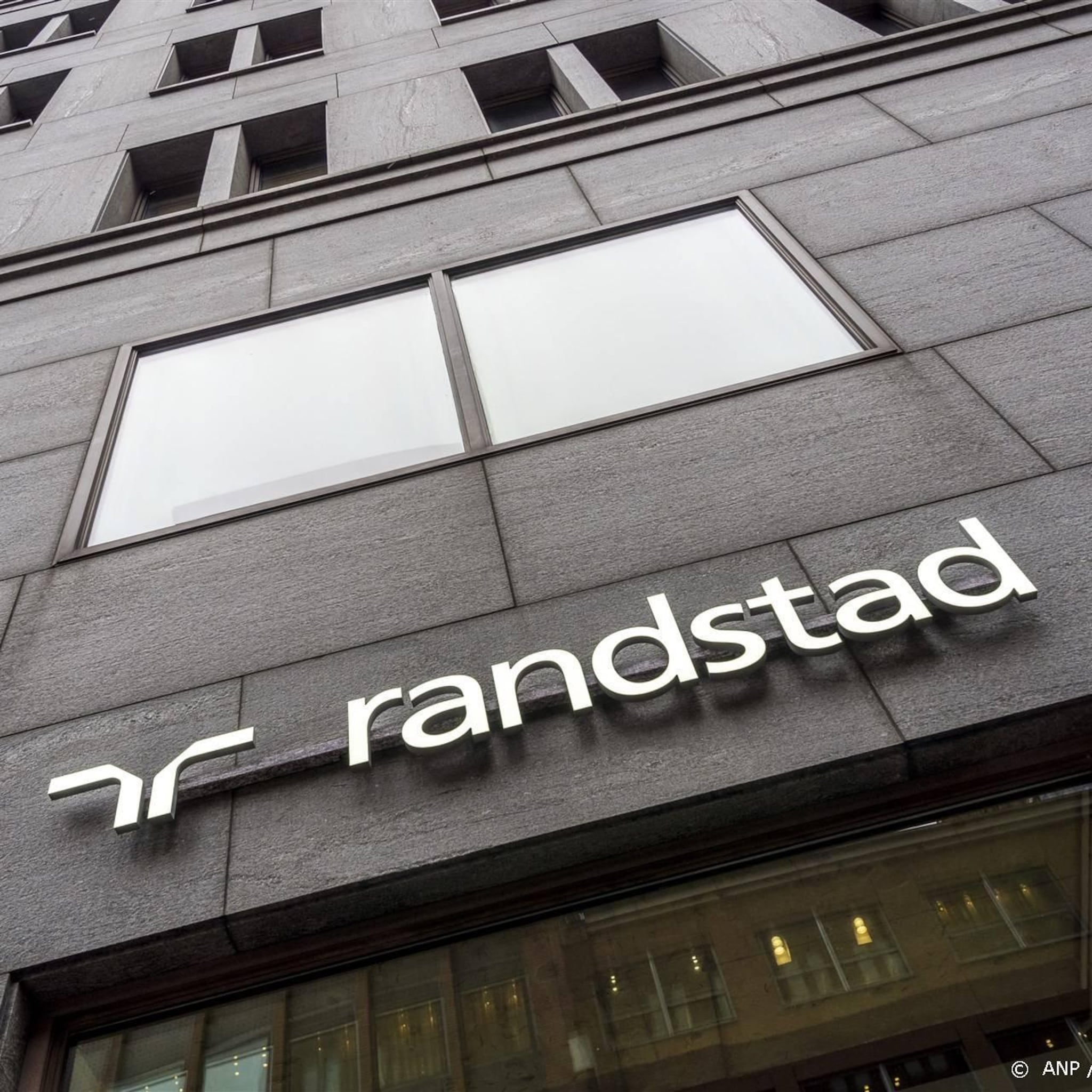 uitzendconcern randstad voelt economisch lastigere omstandigheden