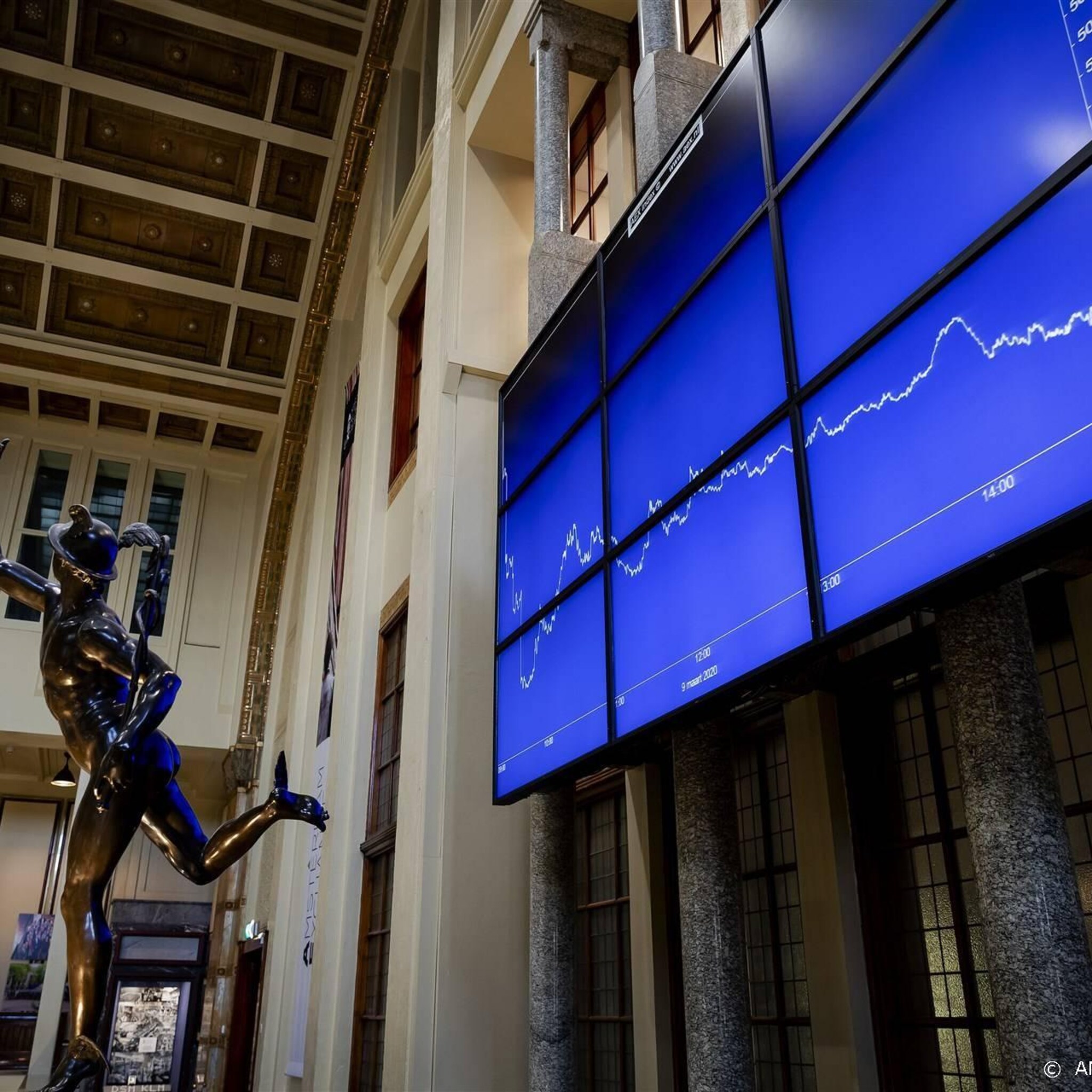 asml aan kop in aex flow traders afgestraft na cijfers