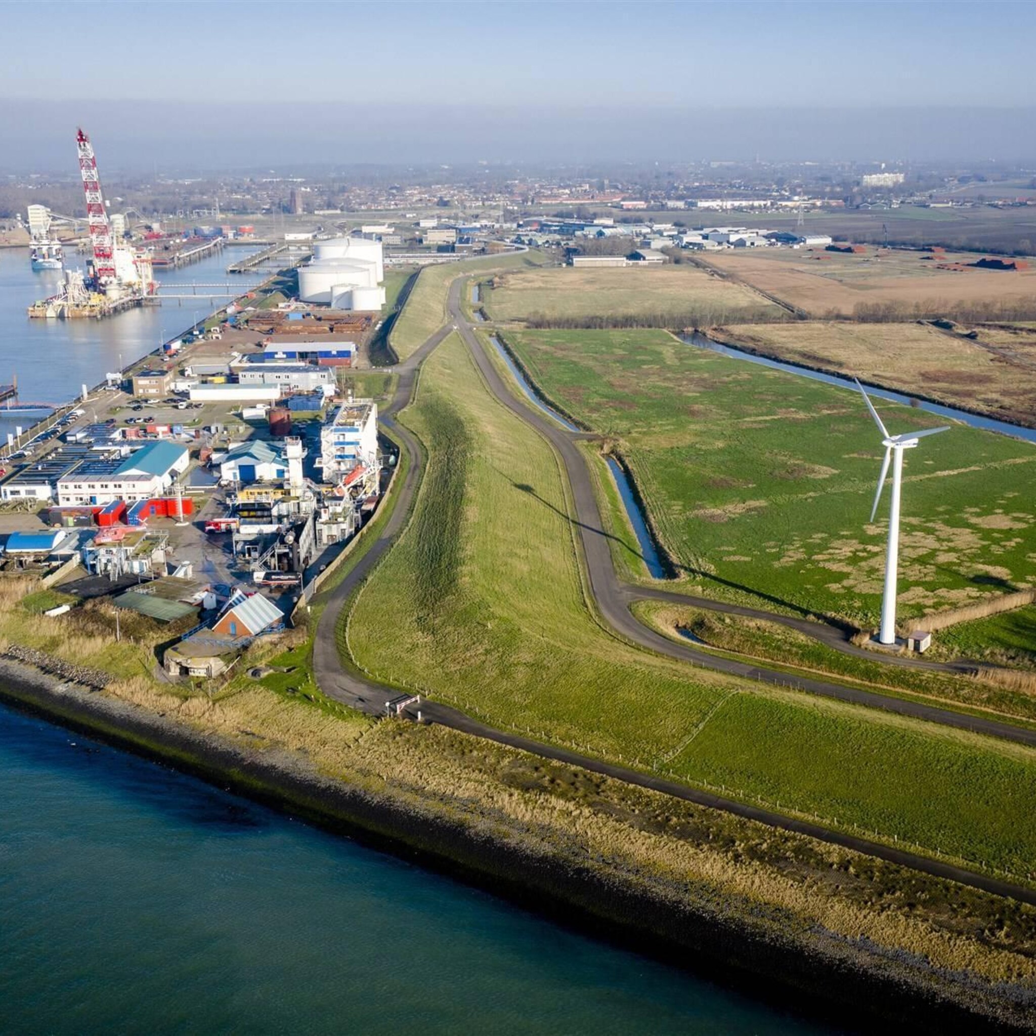 zeeuws belgische havens overslag voor het eerst in 2 jaar gedaald