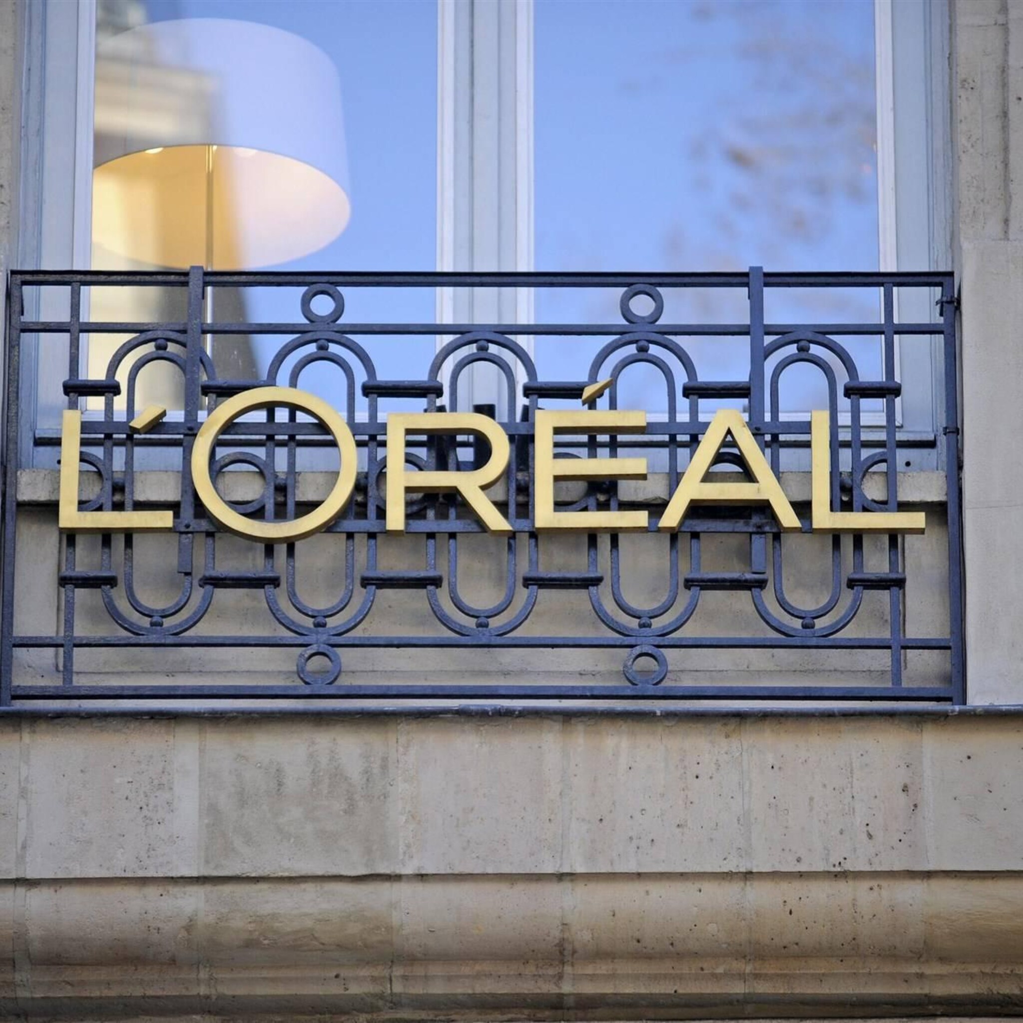 verkopen cosmeticaconcern l oreal in alle regio s omhoog