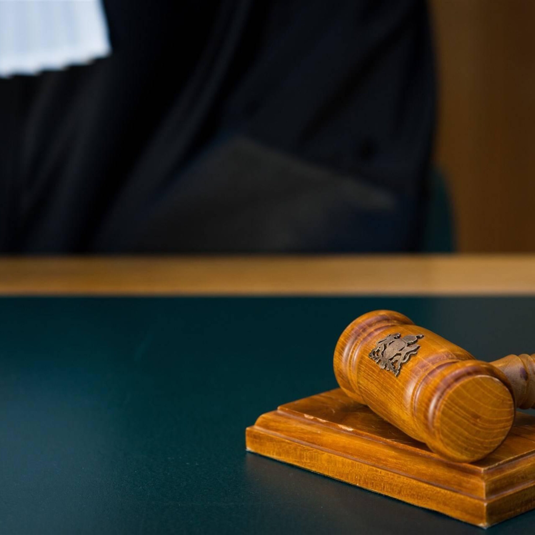 rechtbank asielzoeker mag langer dan 24 weken per jaar werken