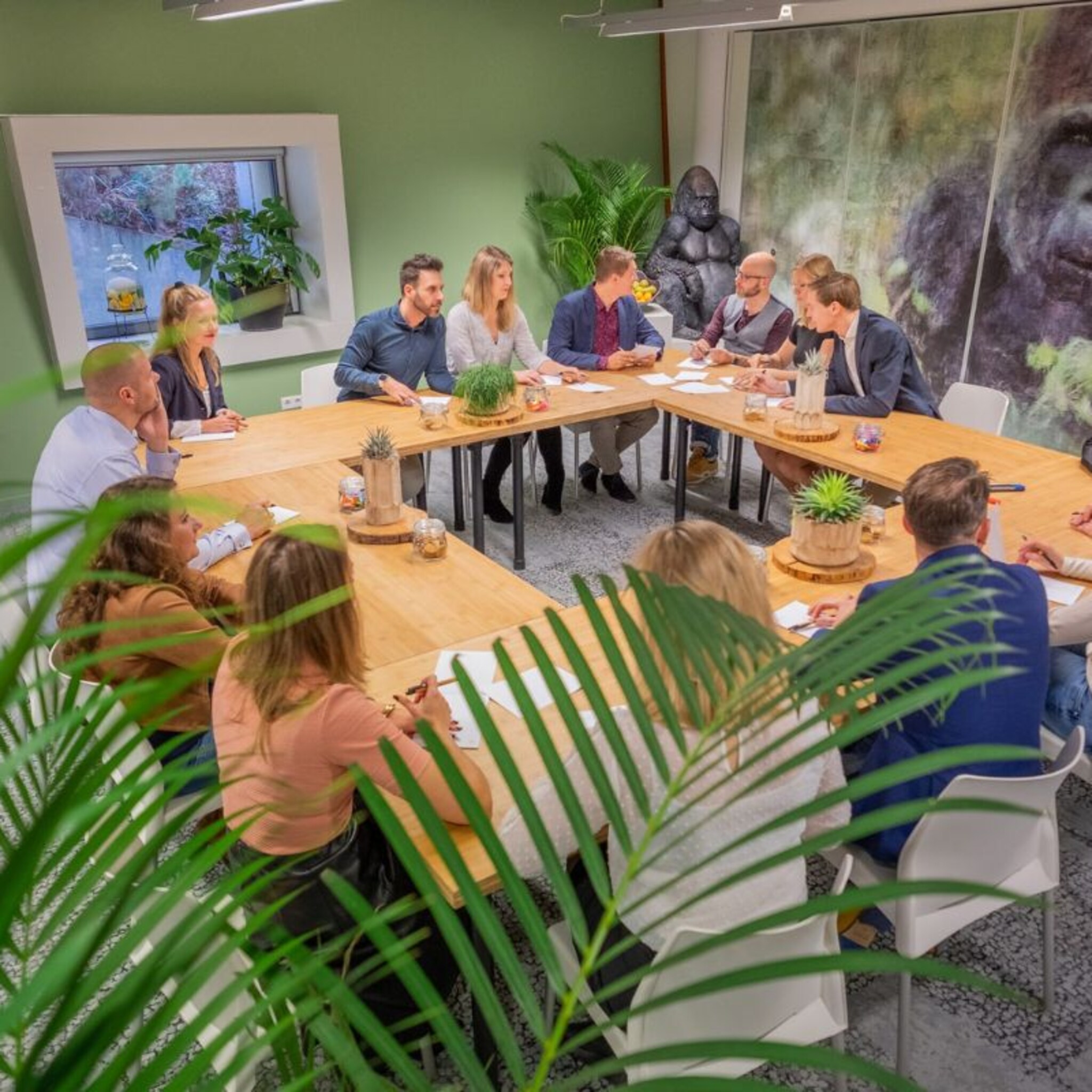zakelijk bijeenkomen in het groen op de veluwe