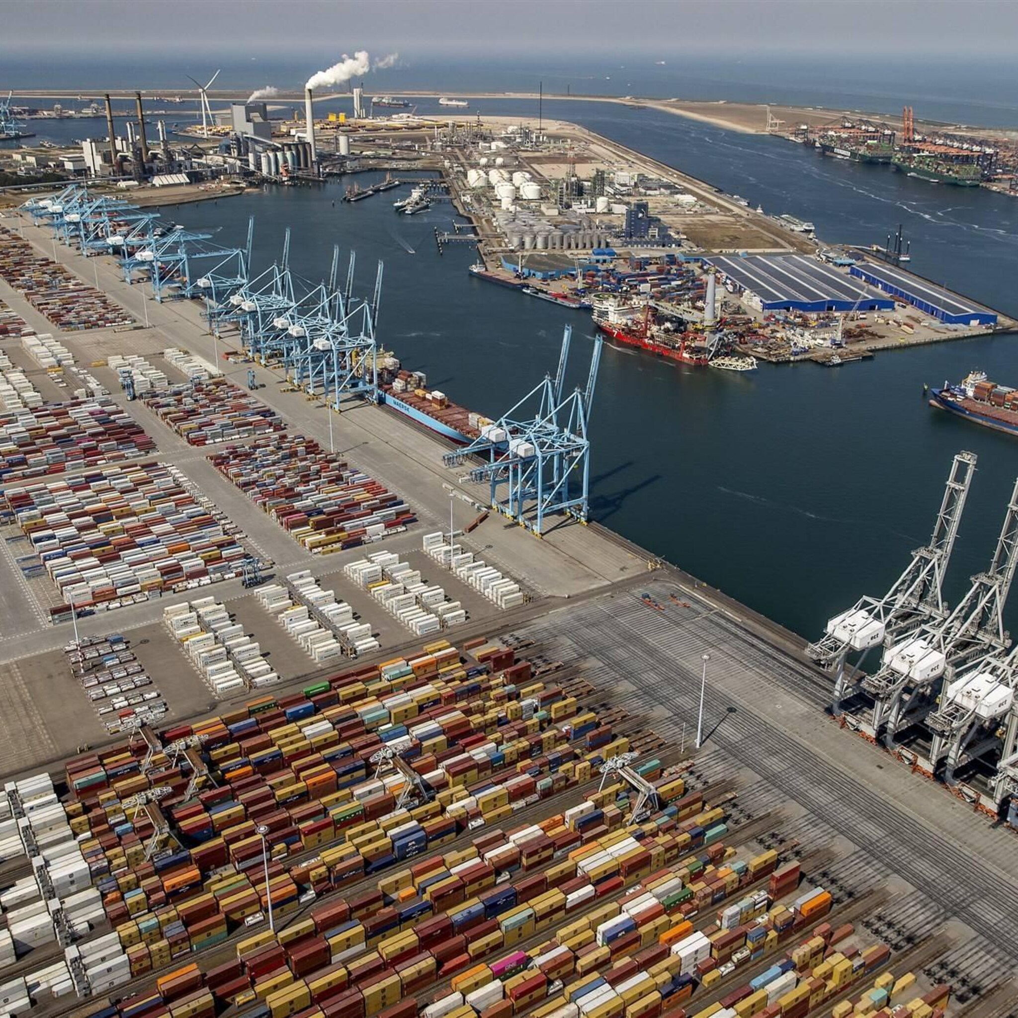 haven rotterdam biedt plek aan voor grote groene waterstoffabriek