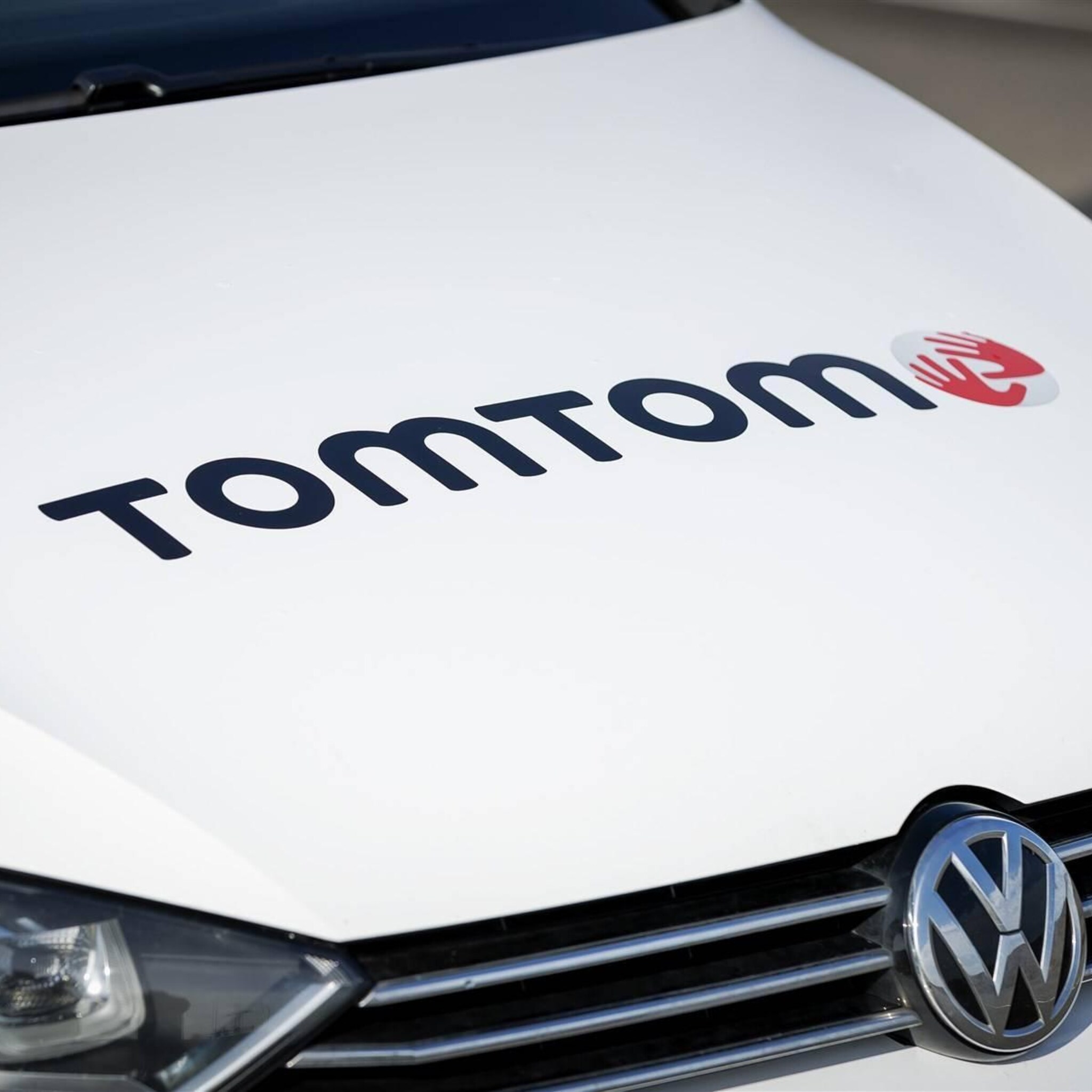 navigatiespecialist tomtom boekt weer winst na reorganisatie