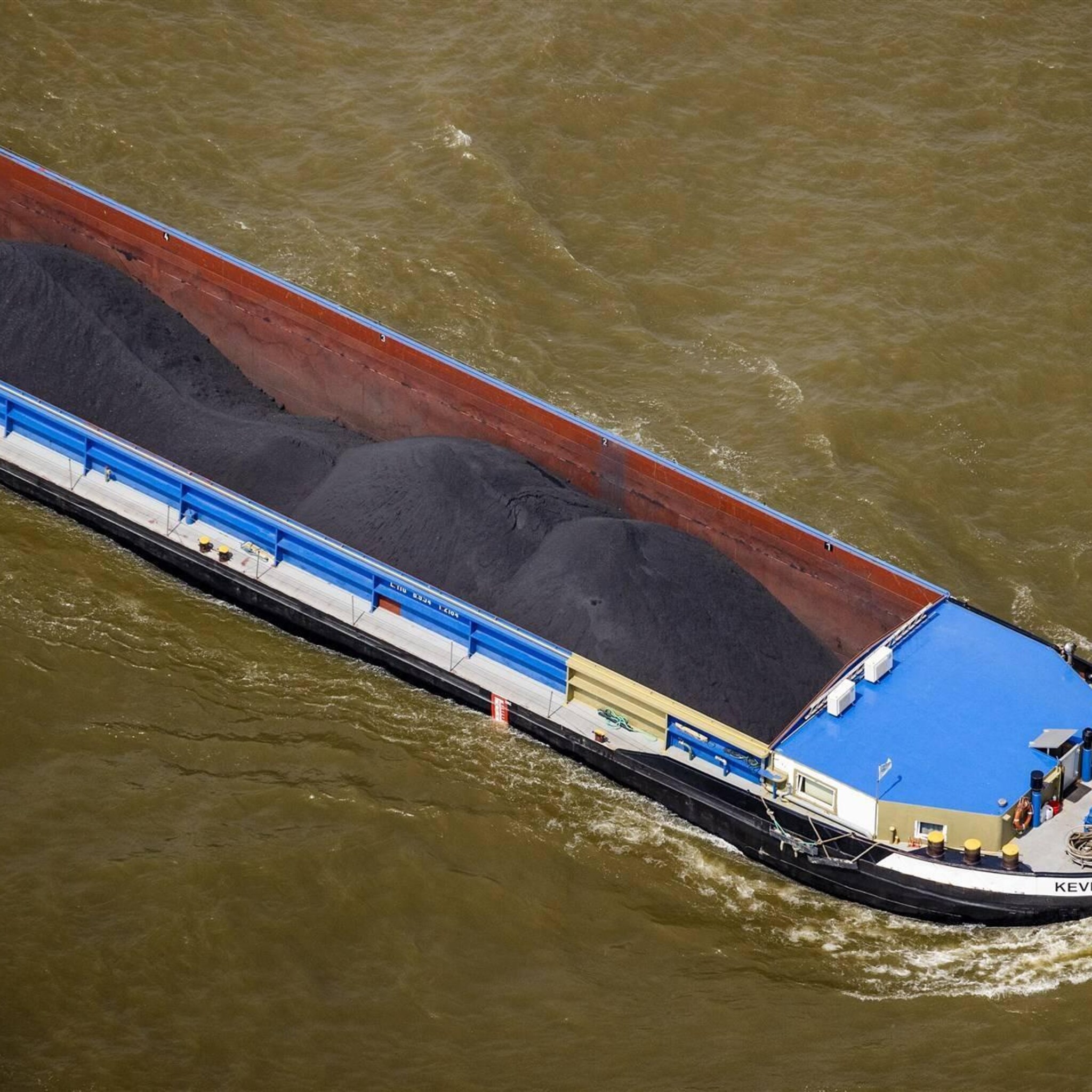nederlandse binnenvaart vervoert meer kolen naar duitsland