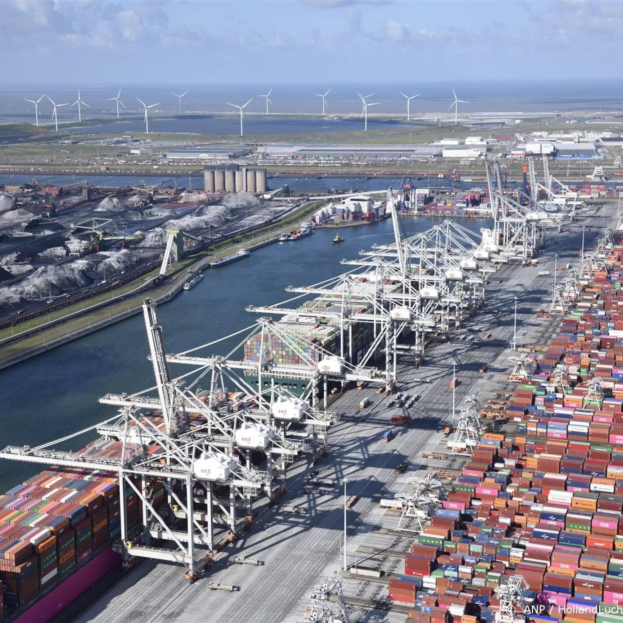 rotterdamse haven co2 uitstoot ruim 4 procent gedaald in 2022