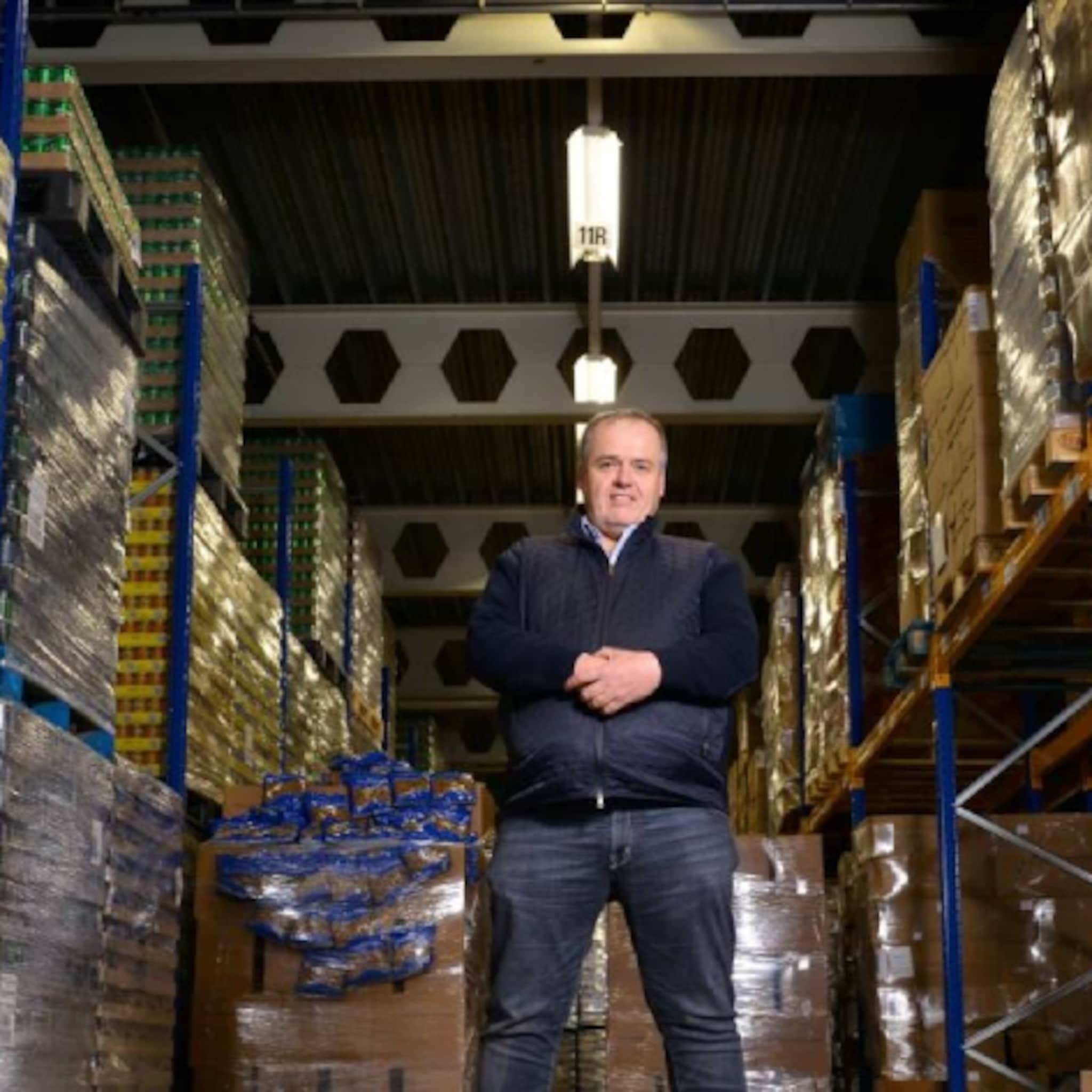 koning van de restpartij omzeilt wet en verkoopt 15 miljoen blikjes zonder statiegeld
