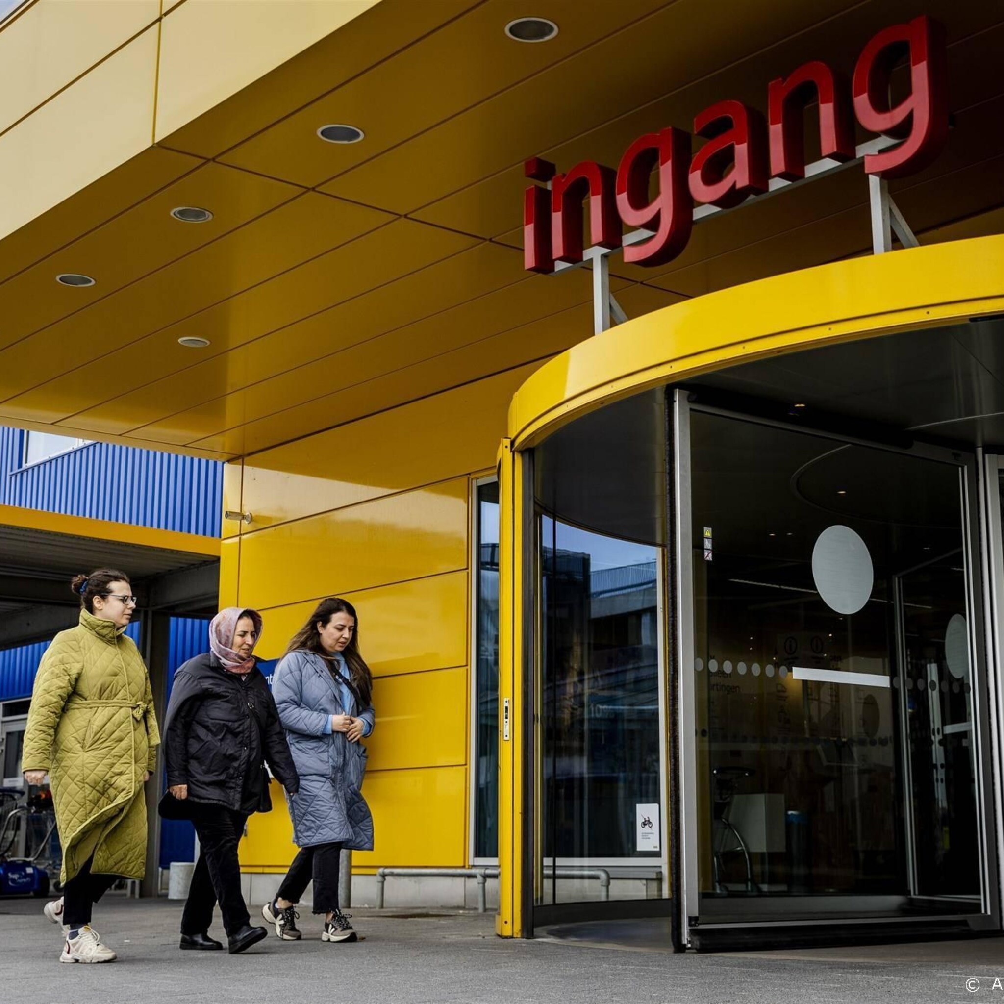 drukte in woon en tuinwinkels op tweede paasdag komt op gang