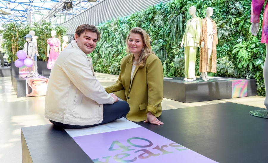 Jill en Mitch van Deursen, de nieuwe generatie die Shoeby verder uit wil bouwen. Foto: Paul van Baardwijk