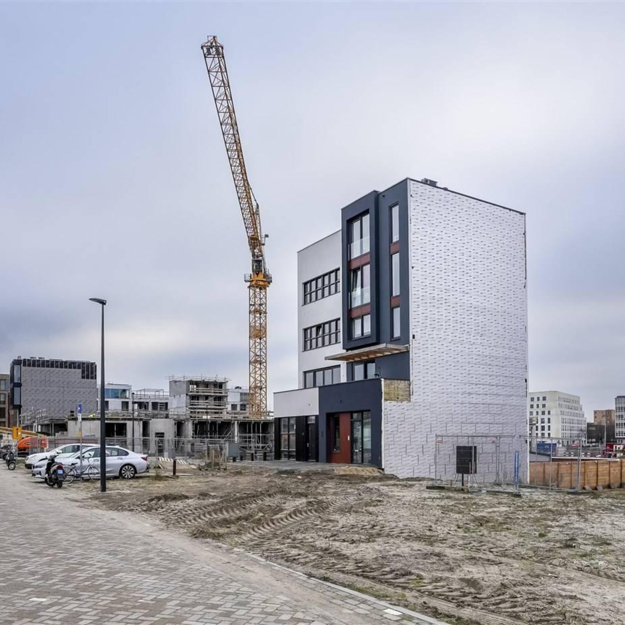 cbs verkoop nieuwbouwwoningen eind vorig jaar gehalveerd