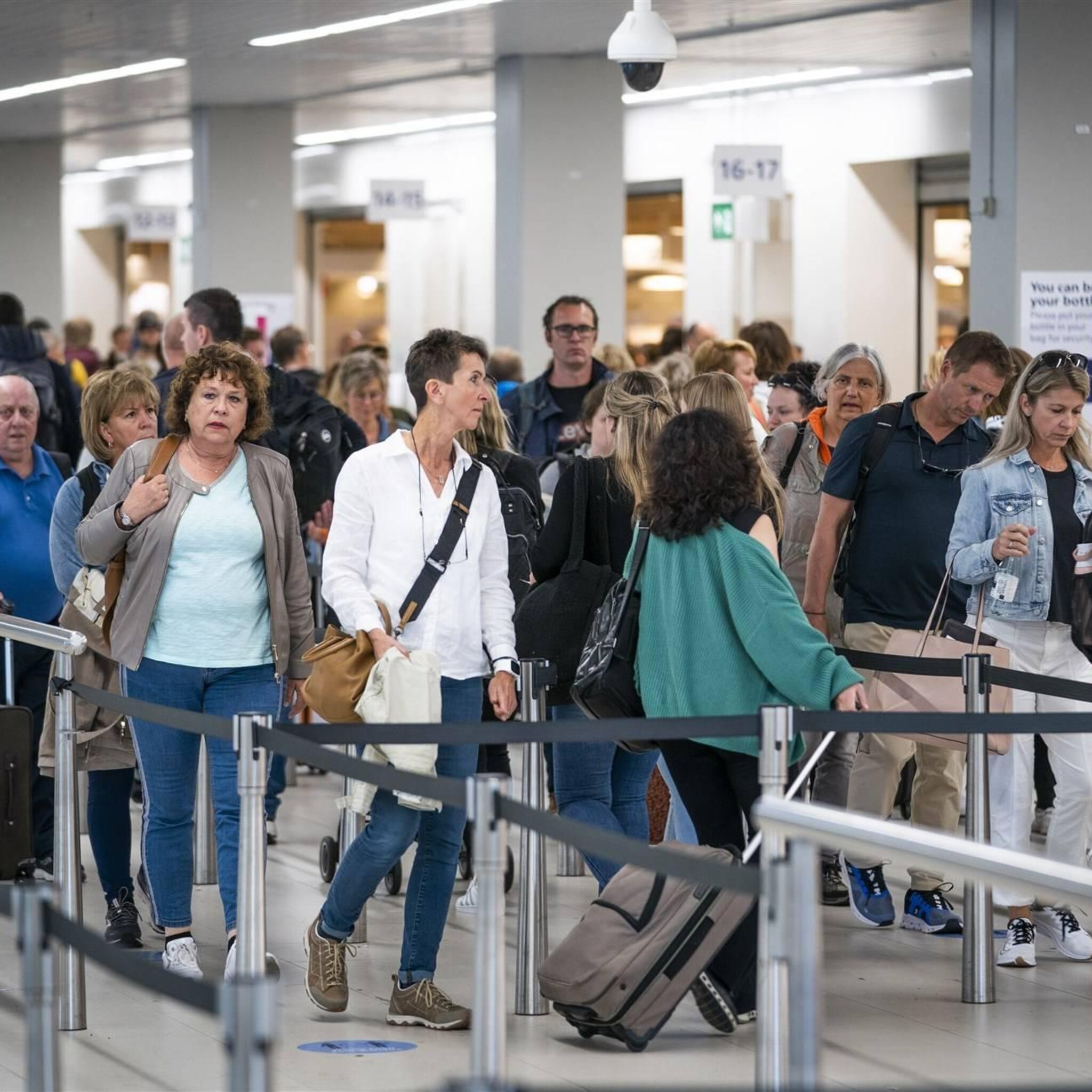 rechter doet uitspraak in kort geding tegen krimp schiphol