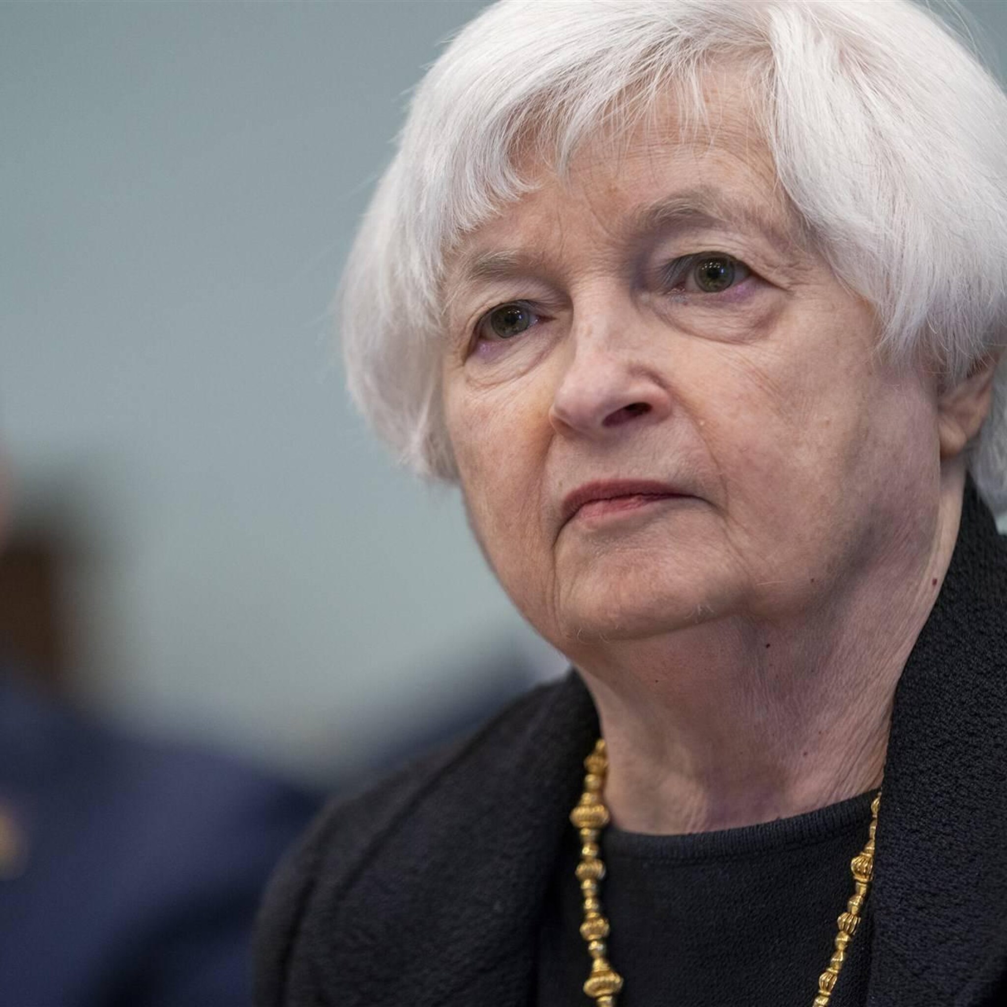 minister yellen betreurt lagere olieproductie door opec