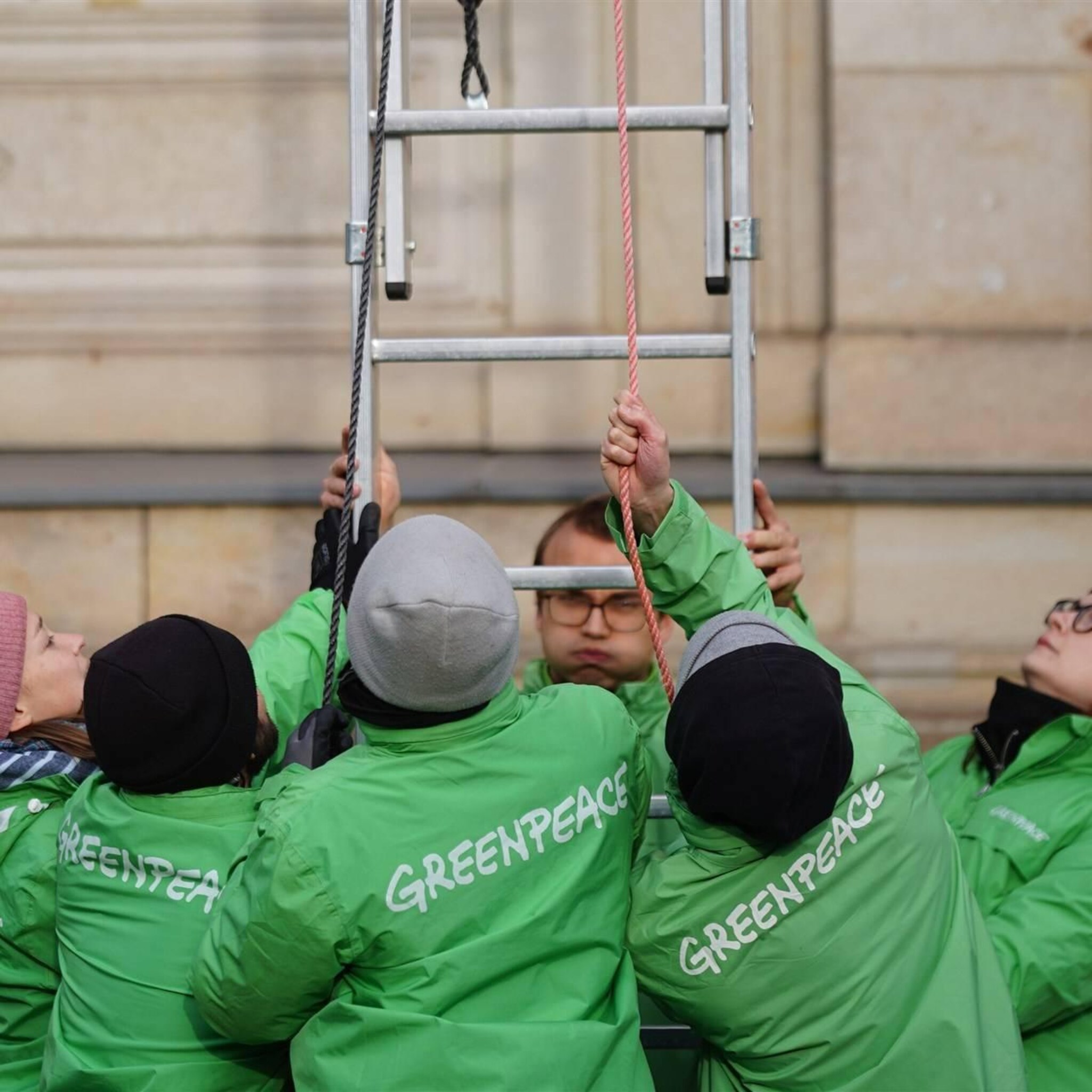 greenpeace eindelijk is knop om bij schiphol