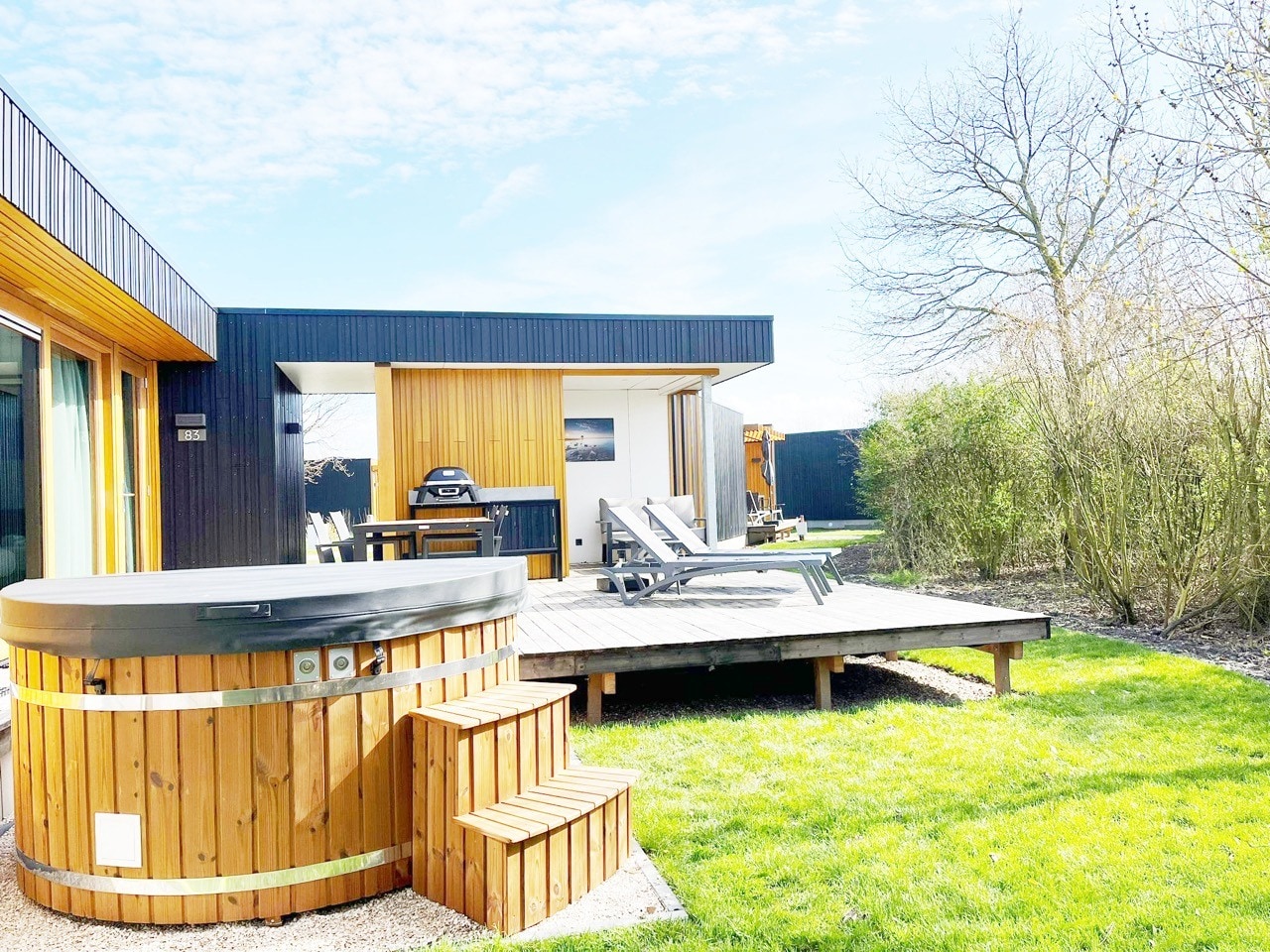 Sandee Groen: ‘Roompot was meteen enthousiast over ons alternatief voor hardhout’. Foto: Sandee Groen