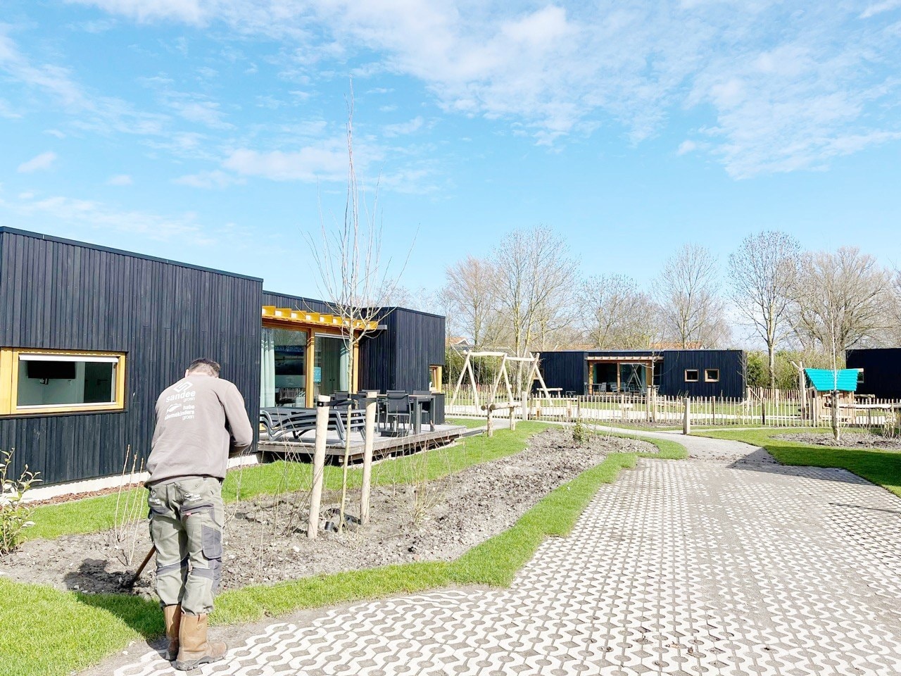 Sandee Groen: ‘Roompot was meteen enthousiast over ons alternatief voor hardhout’. Foto: Sandee Groen