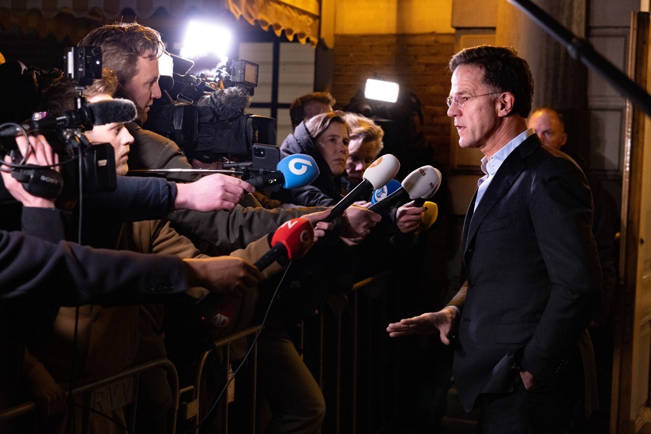 Het kabinet heeft op het ministerie van Algemene Zaken gesproken over de verkiezingsuitslag, de overwinning van de BBB, de Boer Burger Beweging, maar sprak ook over verkeersveiligheid. Acht bewindslieden spraken mee waaronder premier Rutte en de vicepremiers Kaag, Hoekstra en Schouten. Foto: ANP/Hollandse Hoogte.