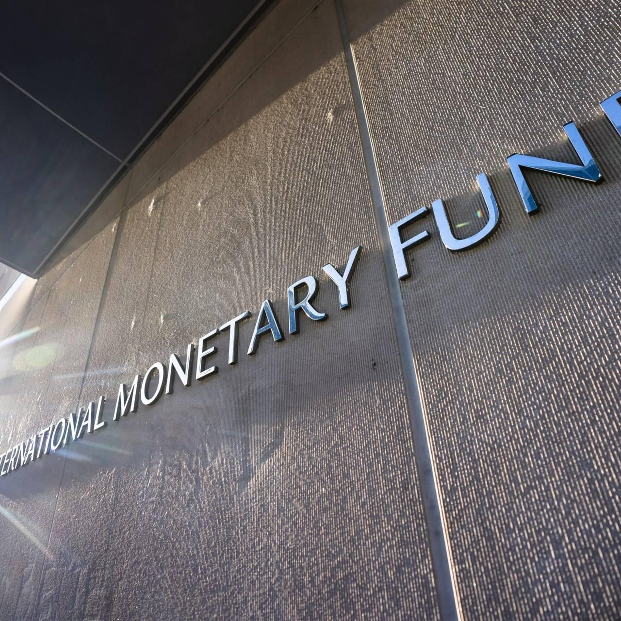 imf lening van 15 6 miljard dollar oekraine formeel goedgekeurd