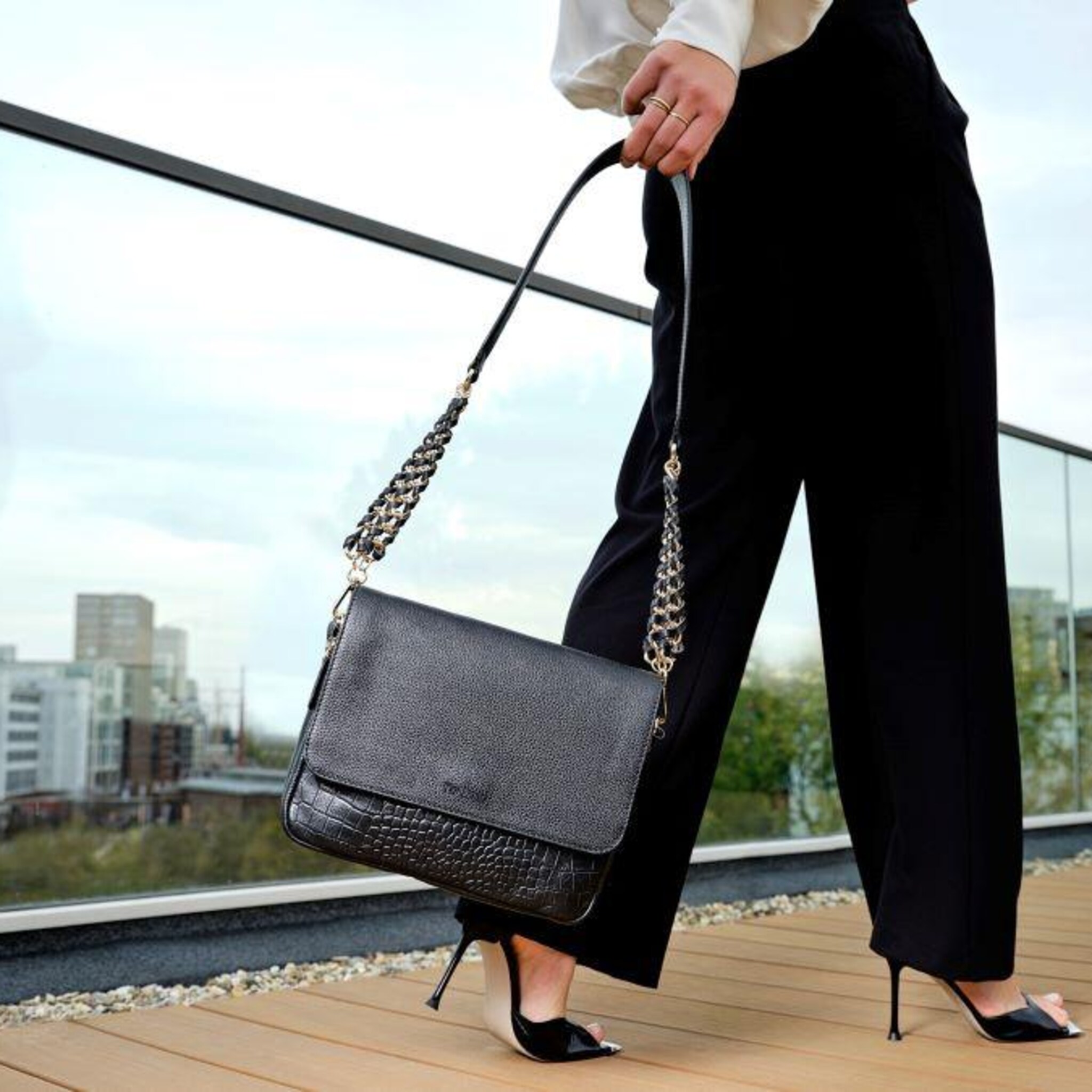 liz wil de wereld veroveren met haar duurzame tassen crowdfunding voor nieuwe modellen