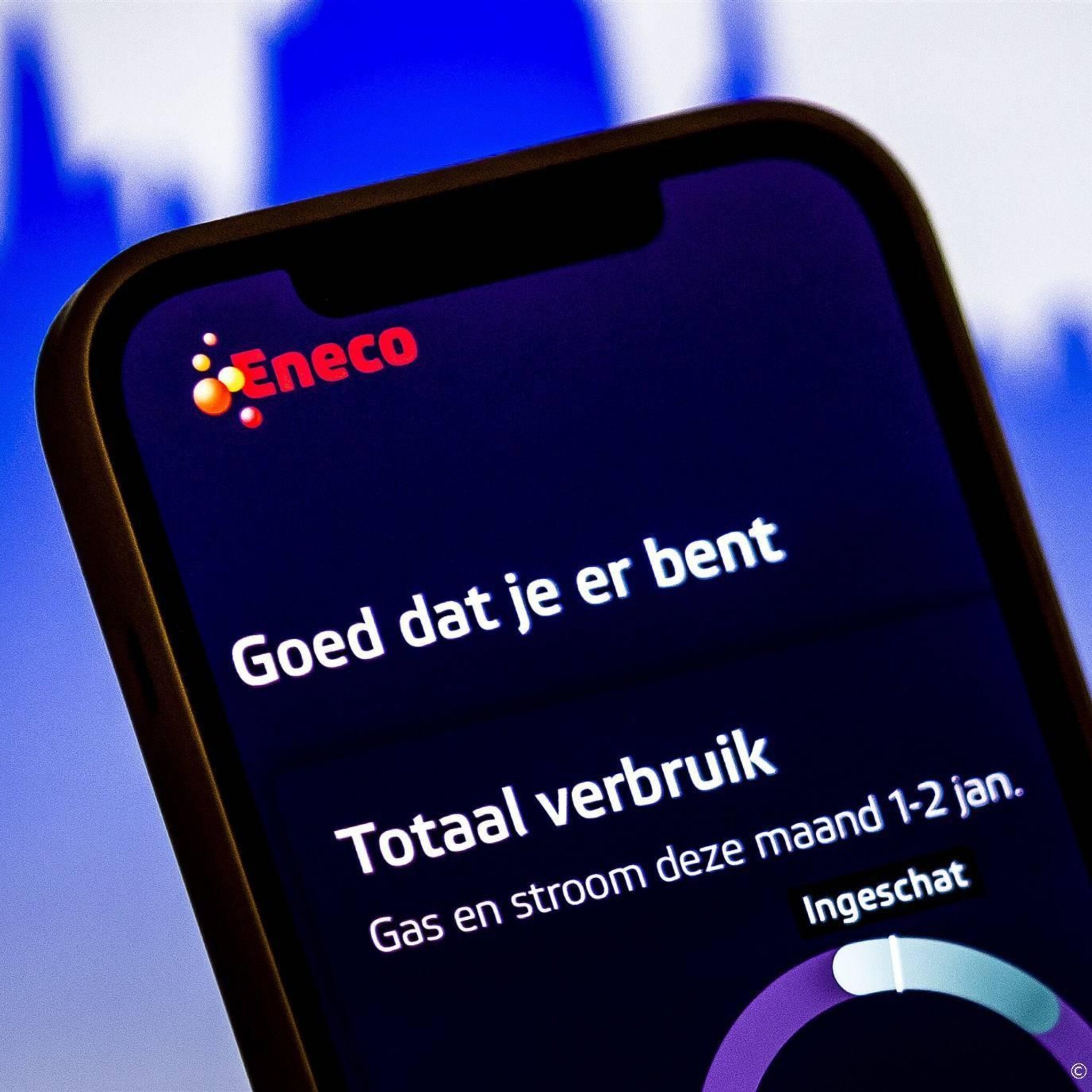 eneco moet mogelijk 50 000 klanten met zonnepanelen compenseren