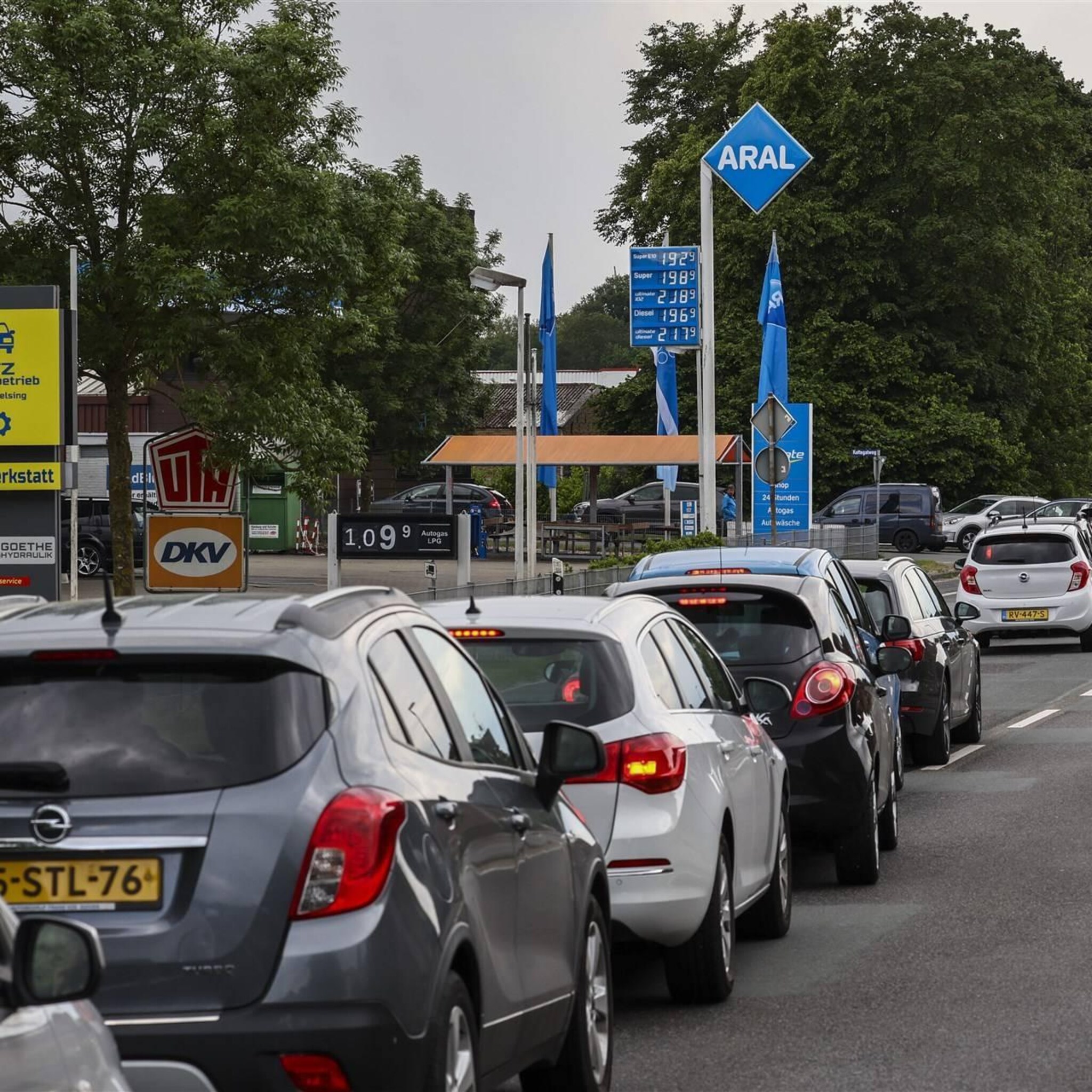 eu landen stemmen in met deal over uitbannen brandstofauto