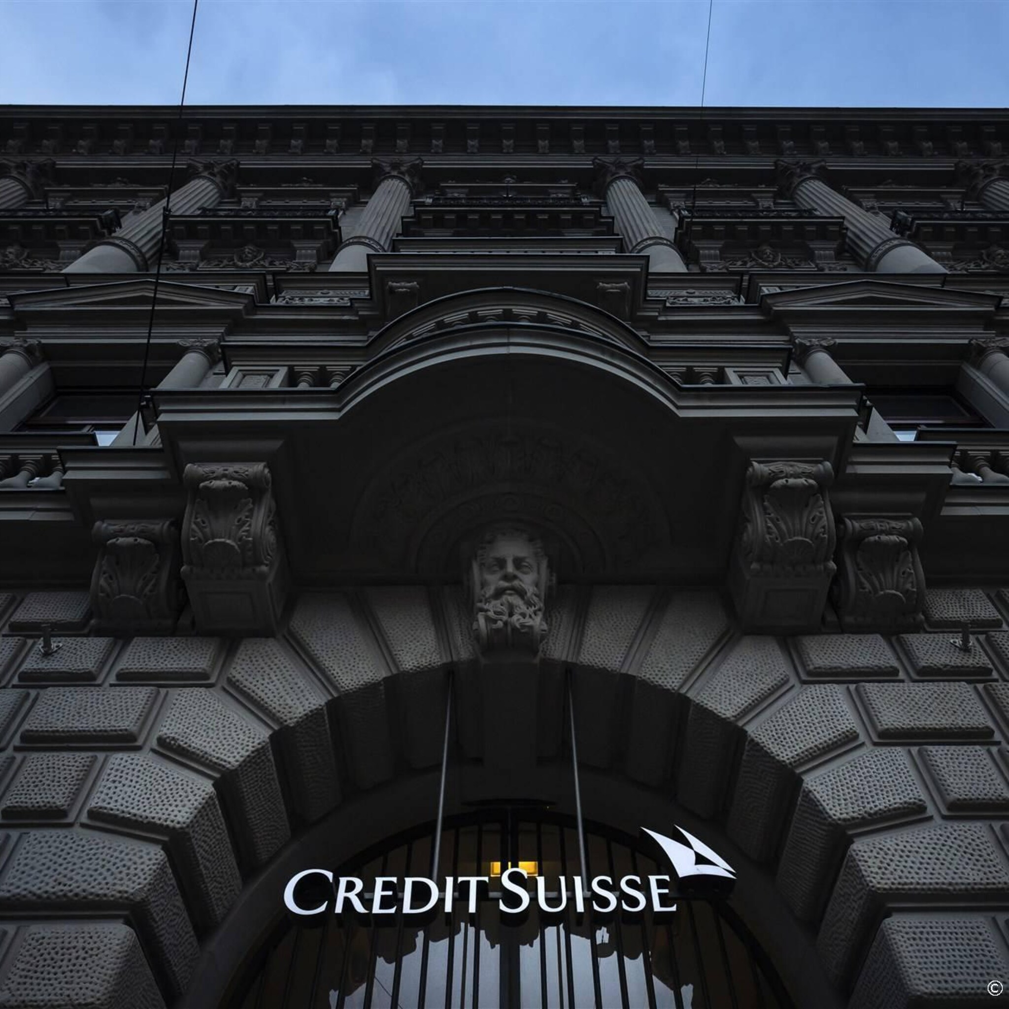 voorzitter saudische bank vertrekt na debacle rond credit suisse