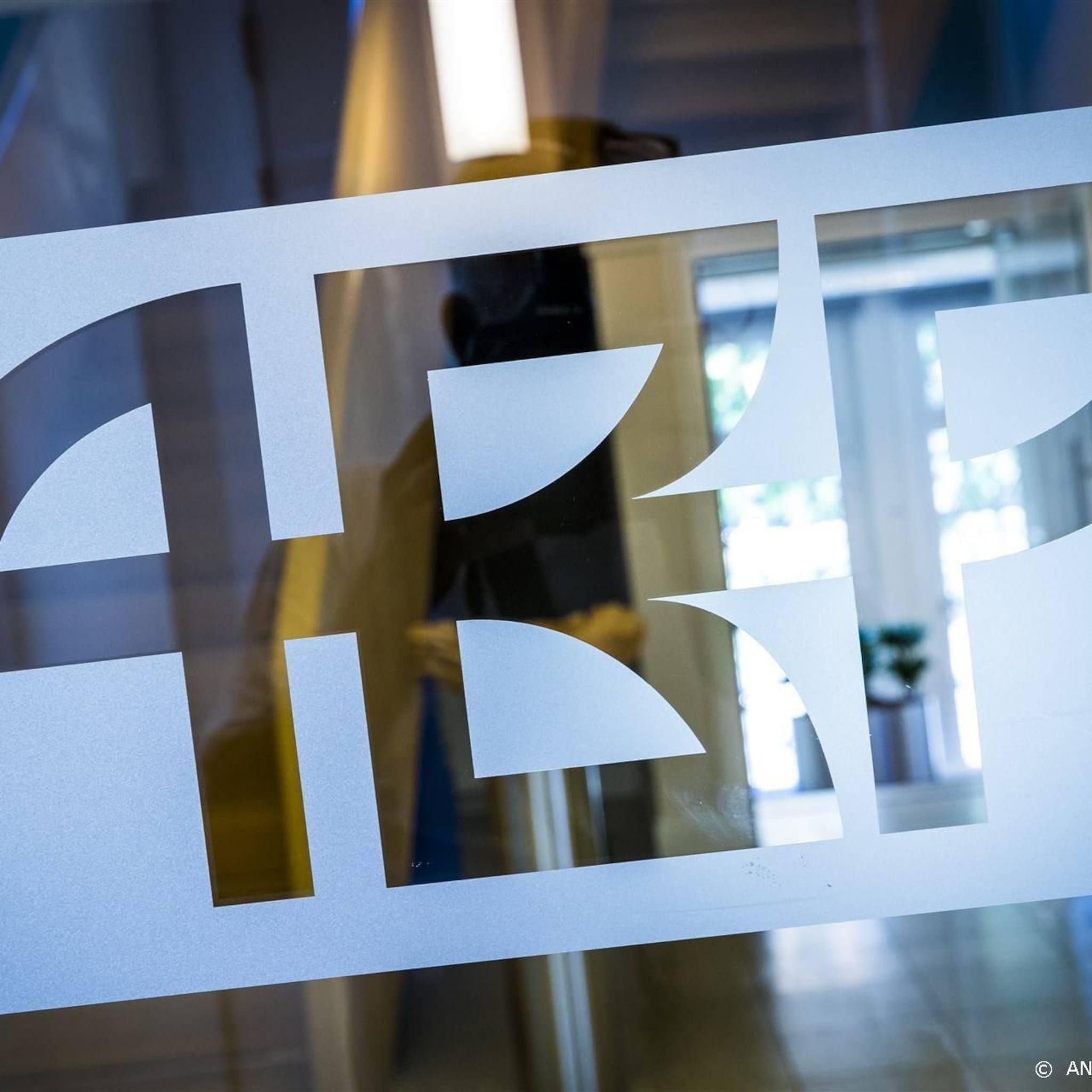 abp vergoedt schade duizenden mensen die pensioengeld misliepen