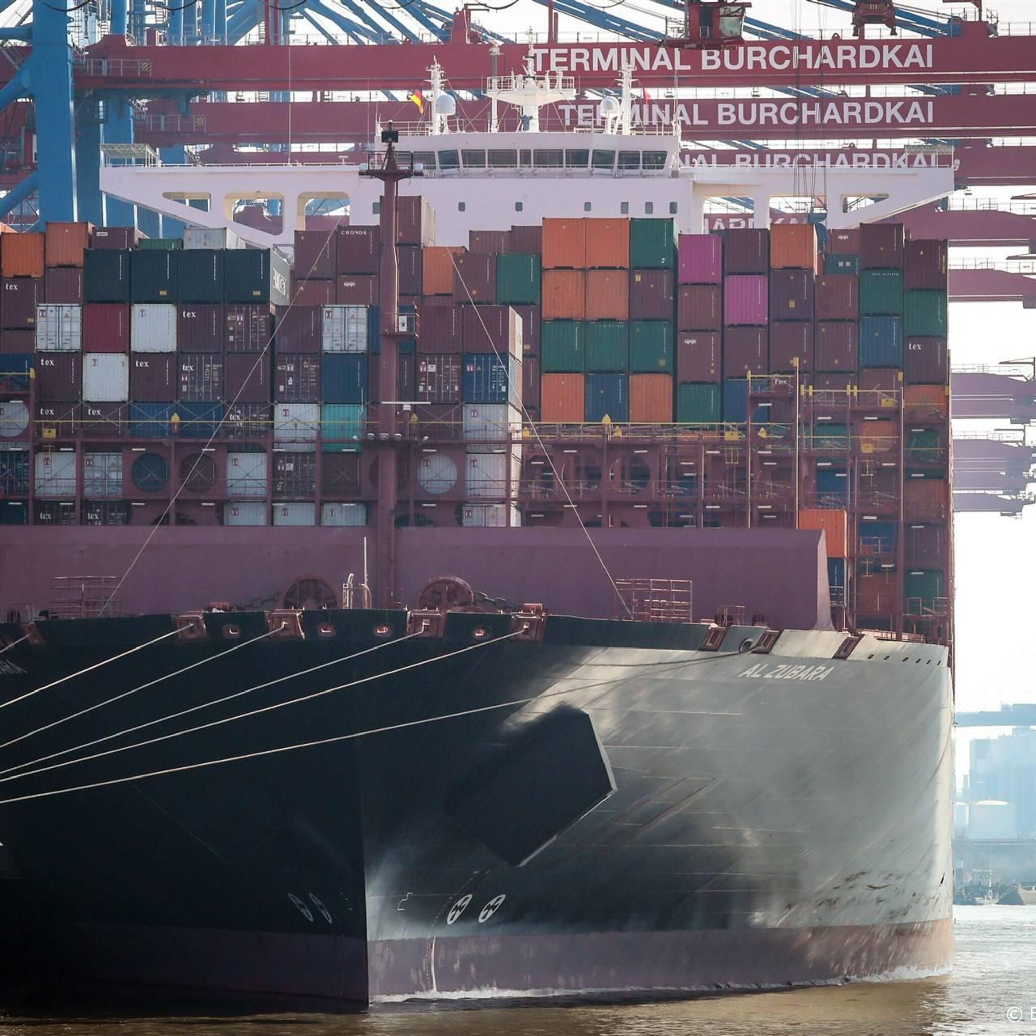 vakbond grote schepen niet naar hamburg door staking