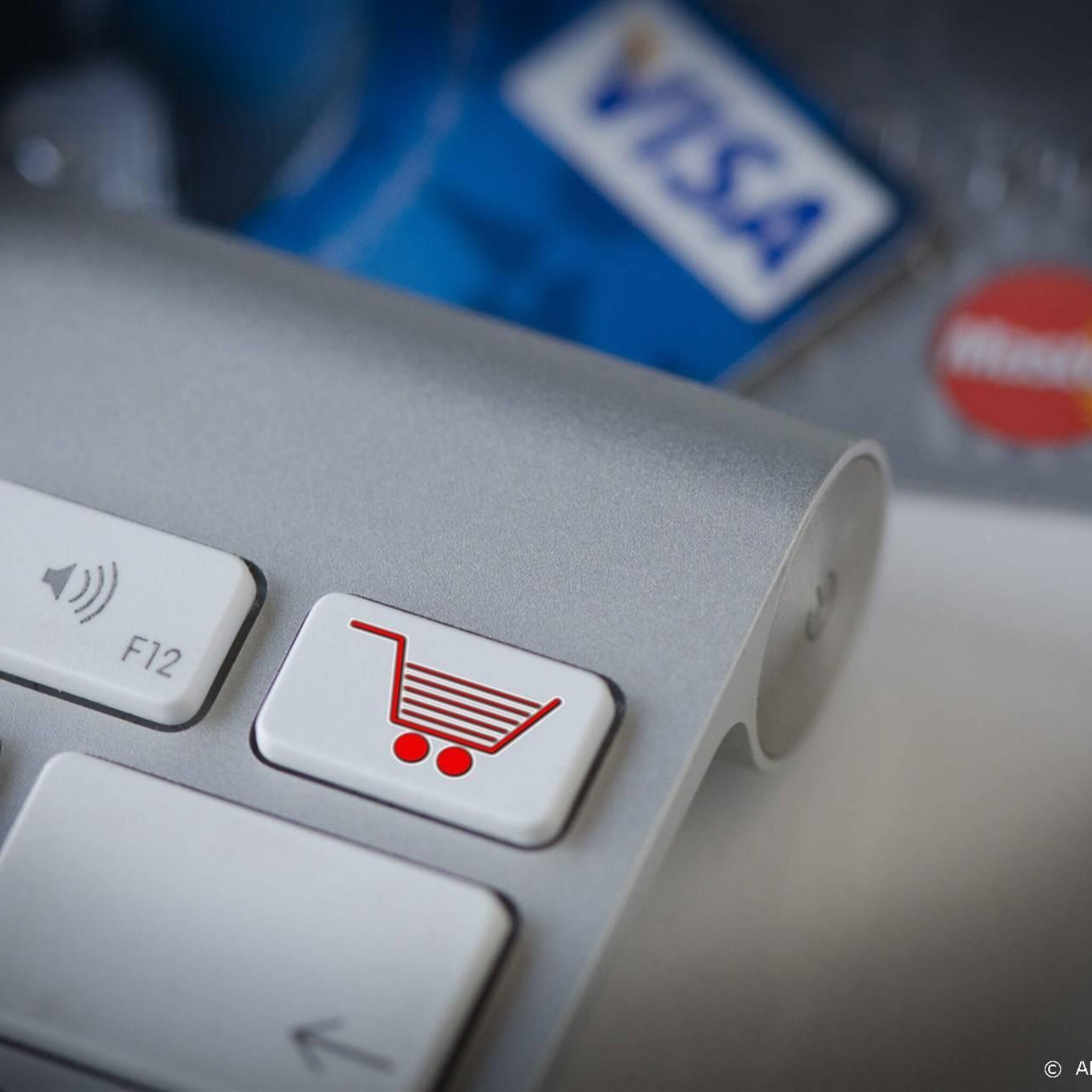onderzoek inflatie jaagt onlinebestedingen flink aan