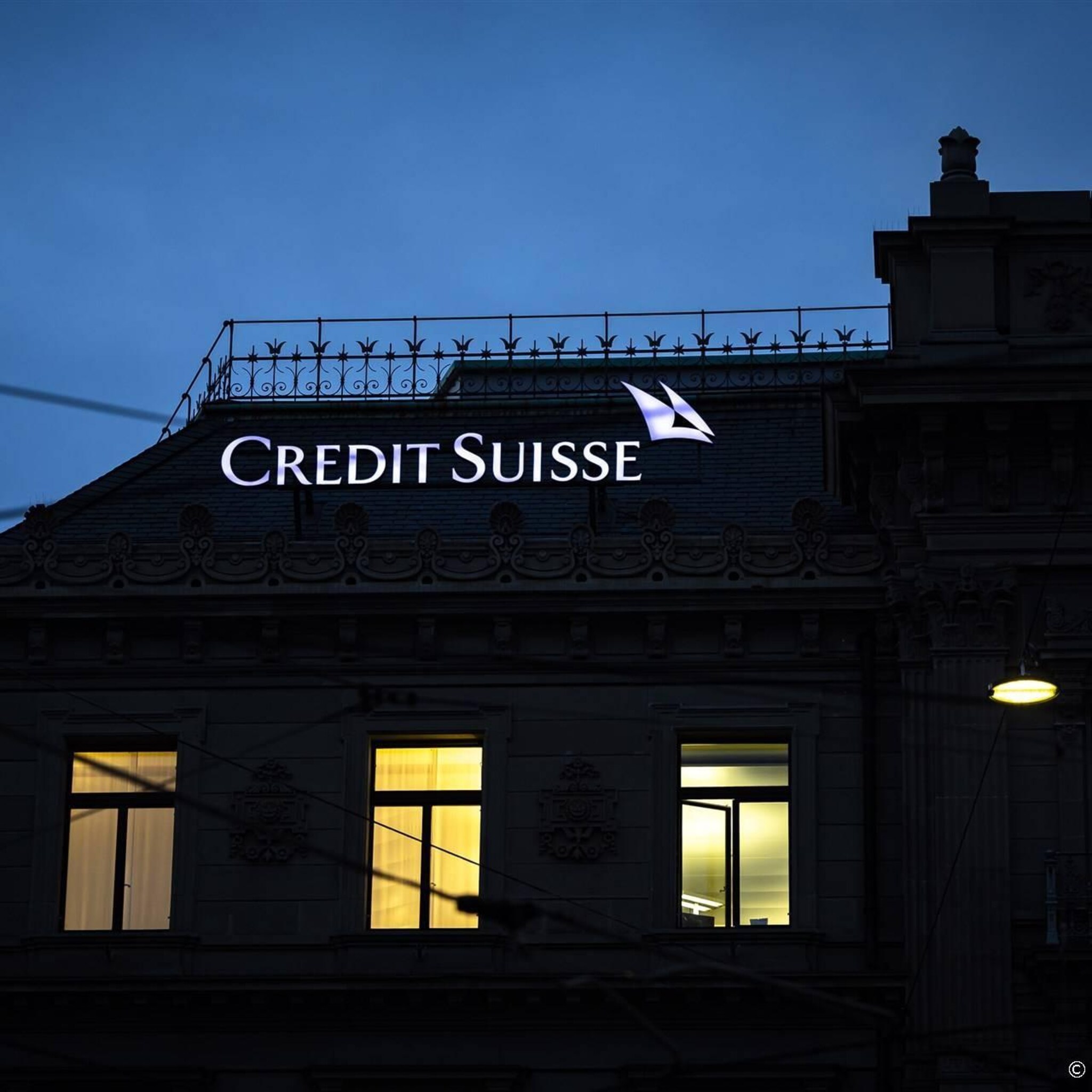 aziatische banken dalen ondanks overname credit suisse door ubs