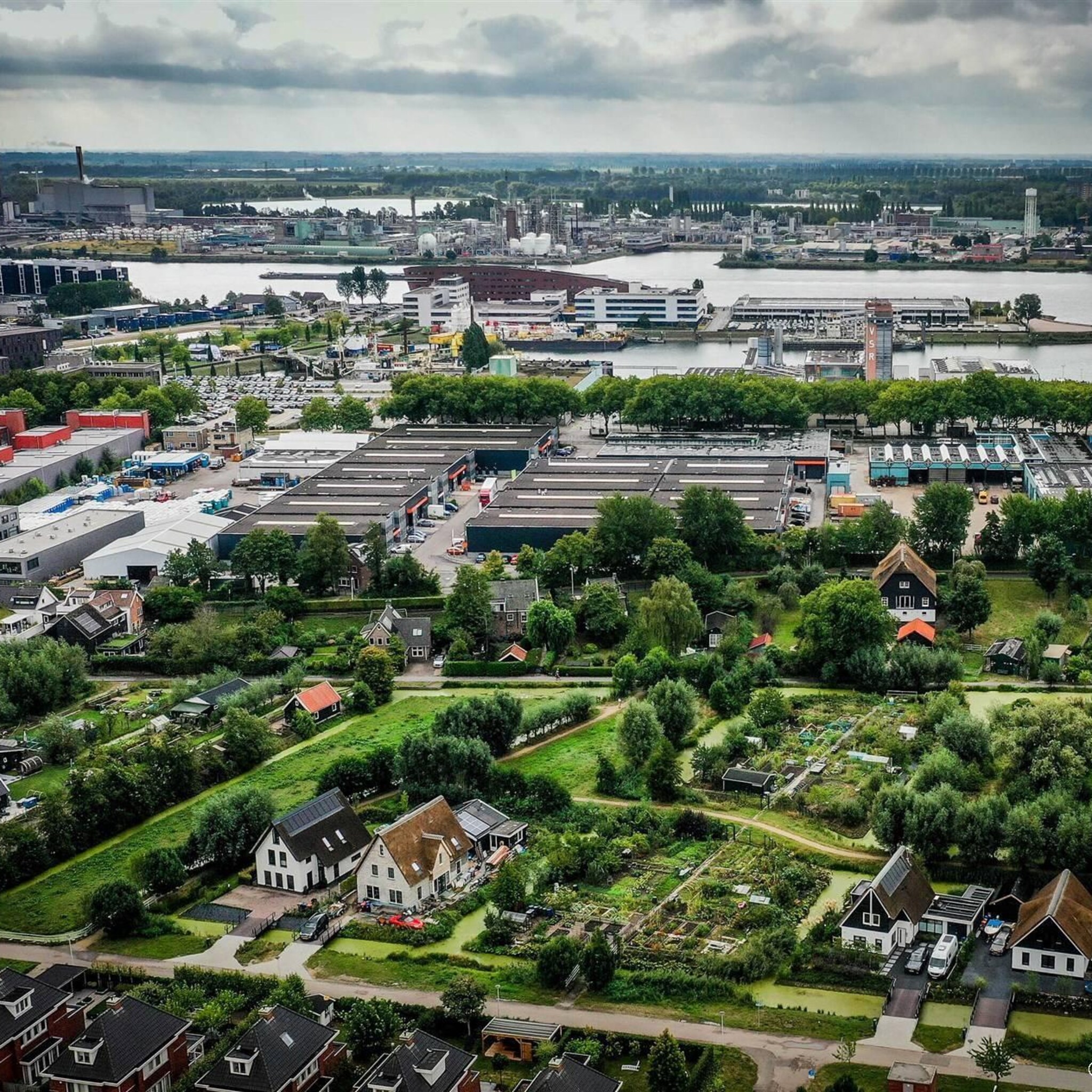 rechter haalt streep door strengere regels chemiebedrijf chemours