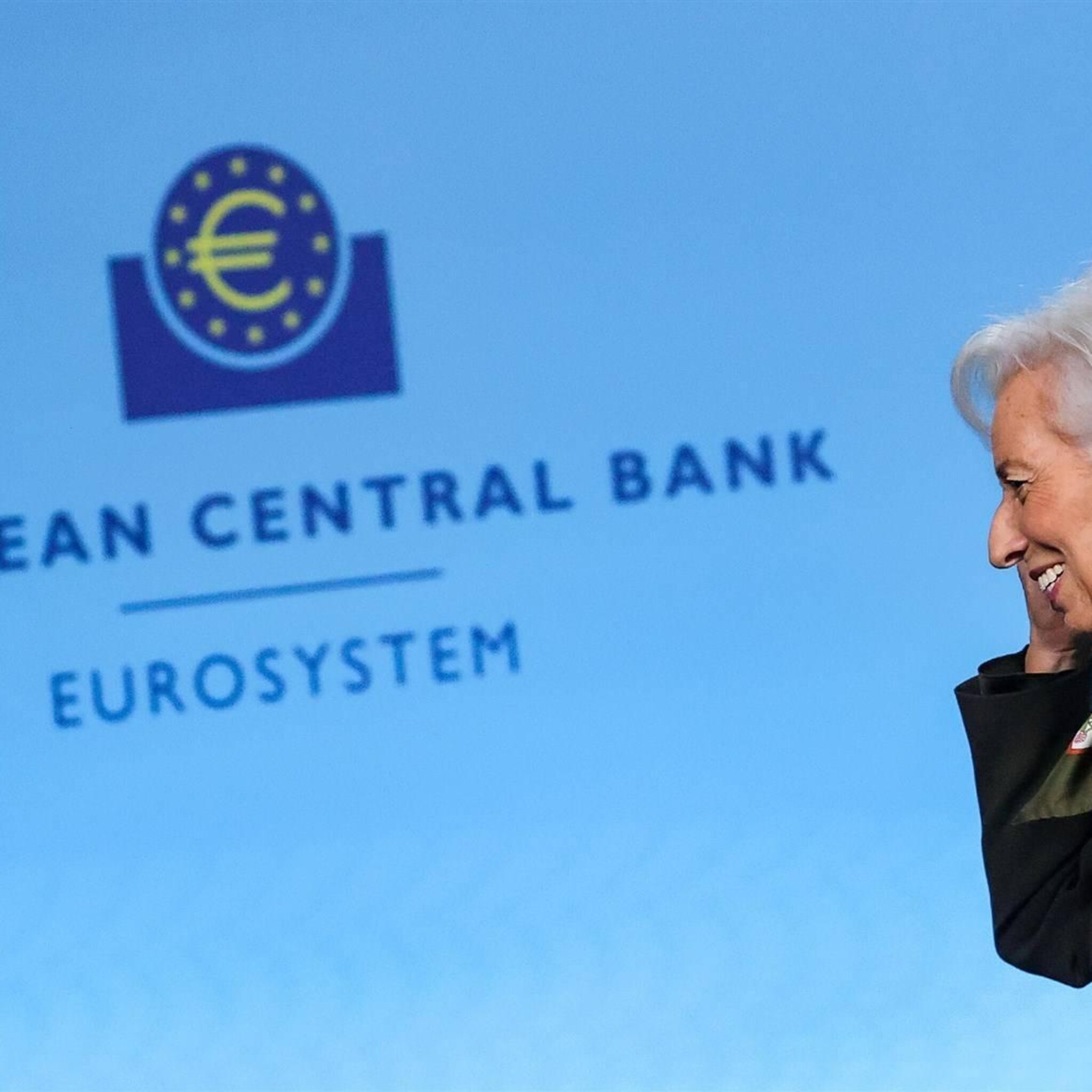 ecb schroeft rente verder op ondanks onrust in bankensector