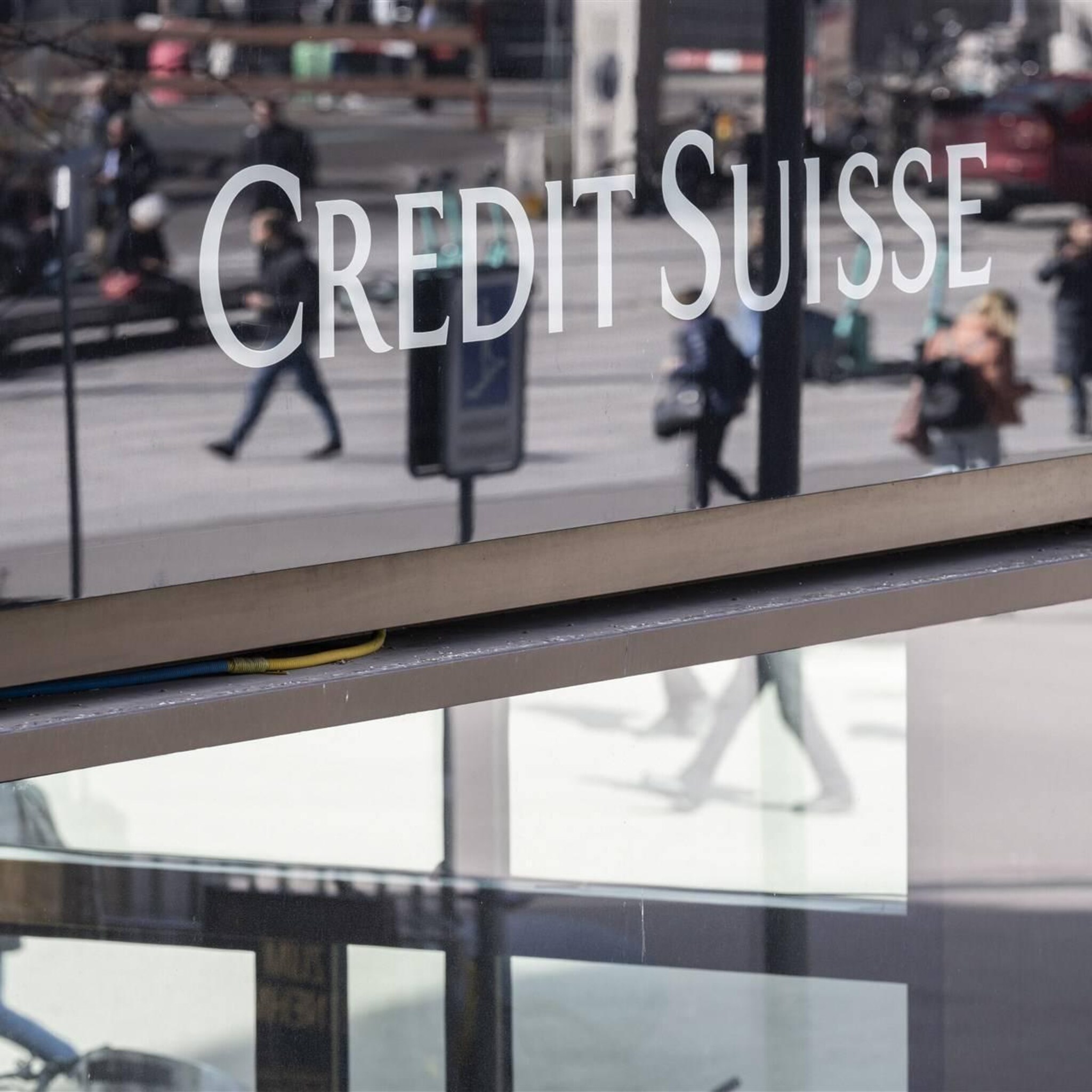 media speciaal overleg zwitserse regering over credit suisse