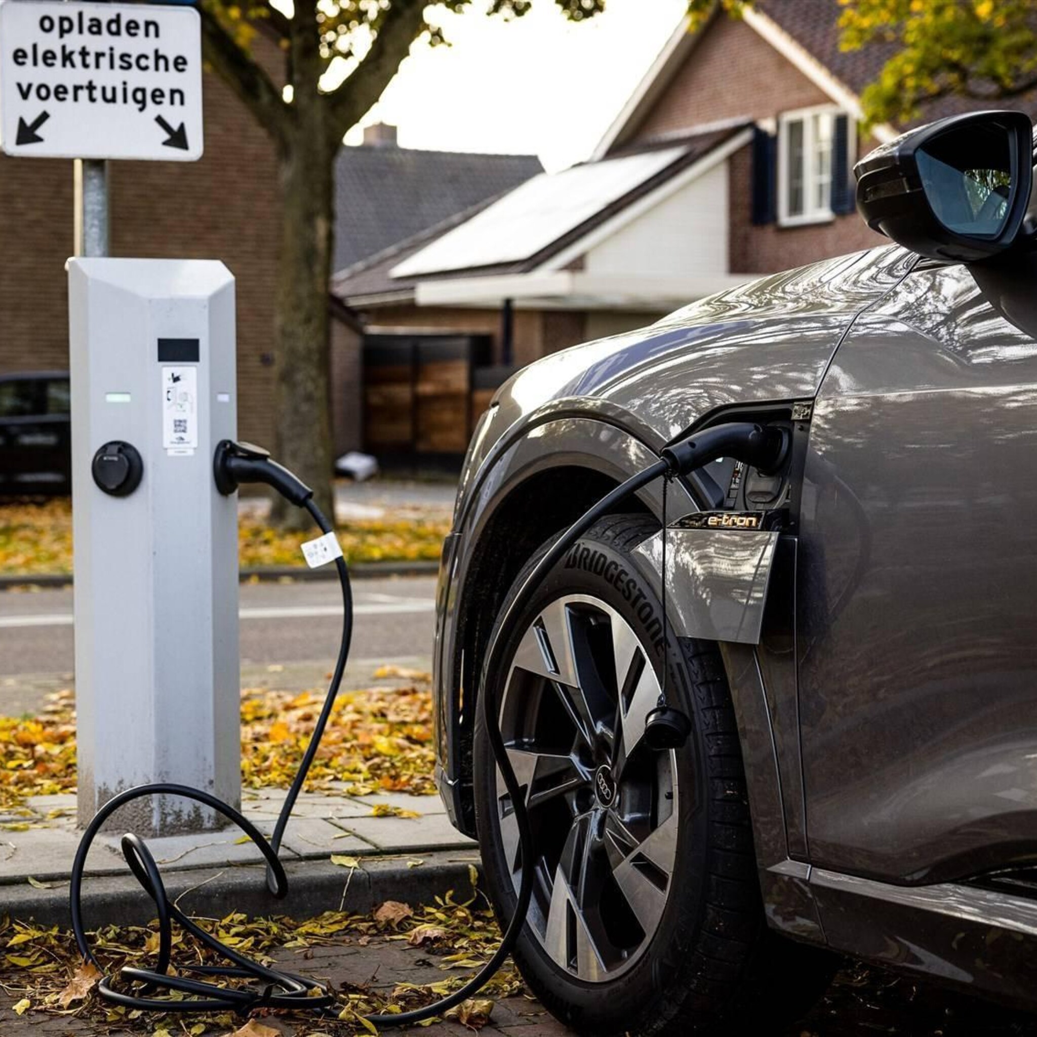 fastned bouwt twee grote snellaadstations bij gent