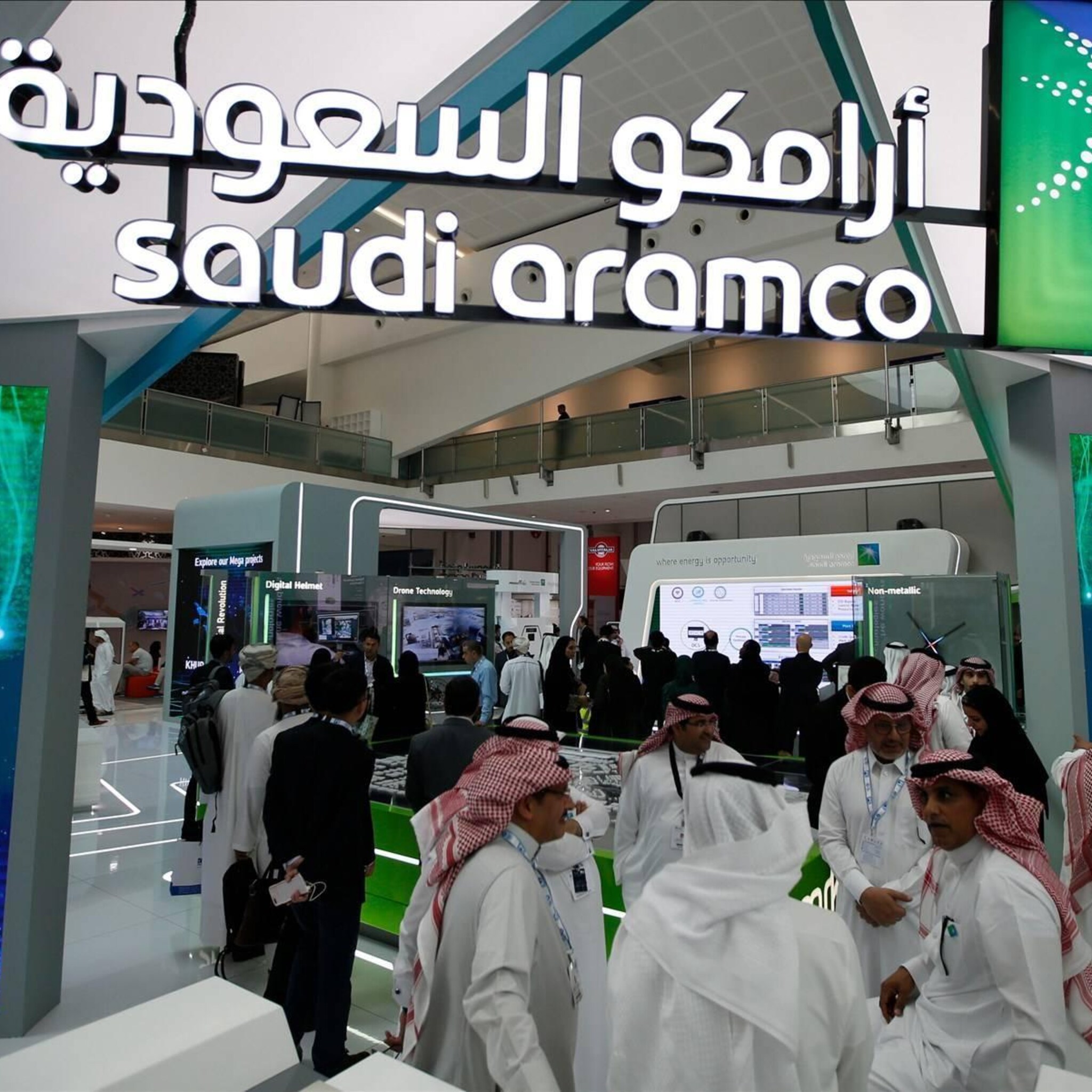 saudi aramco haalt helft meer winst door hoge olieprijzen