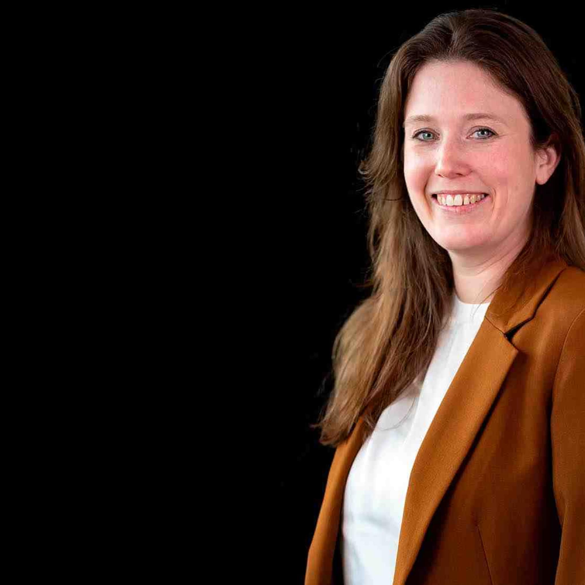 koninklijke horeca nederland krijgt delftse cafe uitbaatster marijke vuik als voorzitter