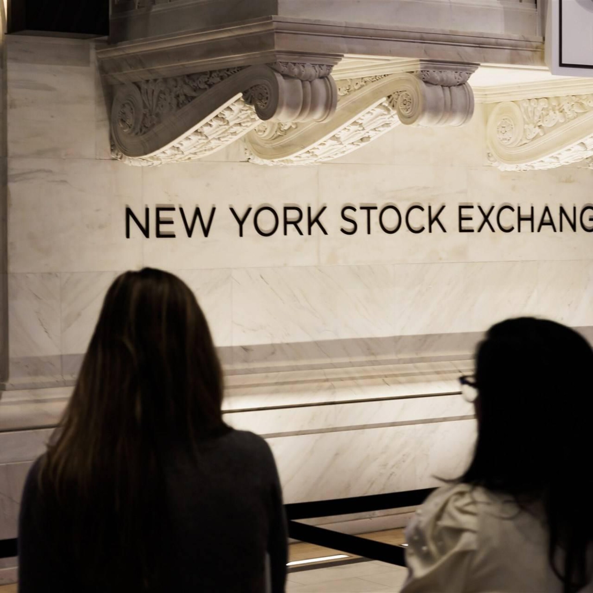 fed baas powell jaagt aandelenbeurzen in new york schrik aan