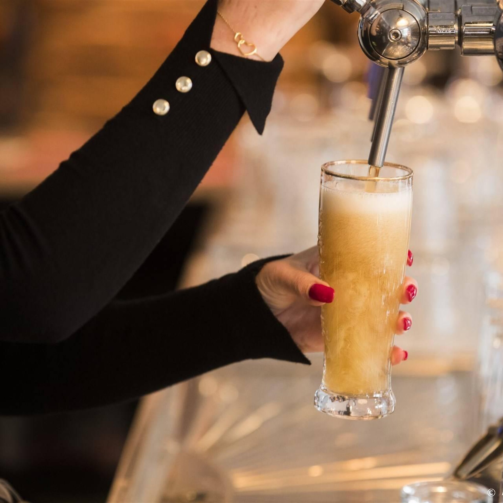 brancheclub horeca krijgt delftse cafe uitbaatster als voorzitter