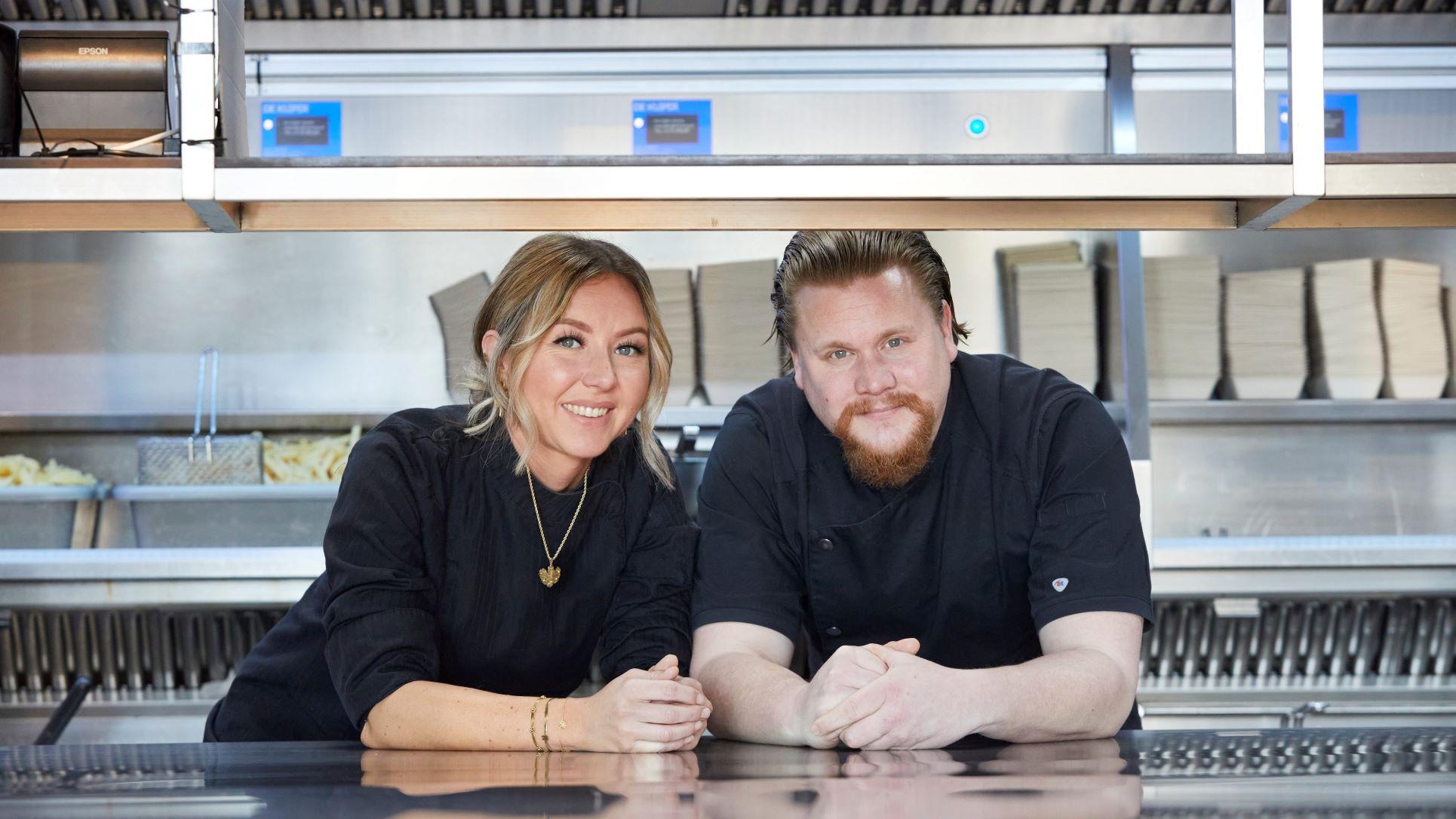 De cafetaria van Mandy en Nick Goldenbeld mag sinds kort dementievriendelijk genoemd worden. Foto: Arjan Gotink