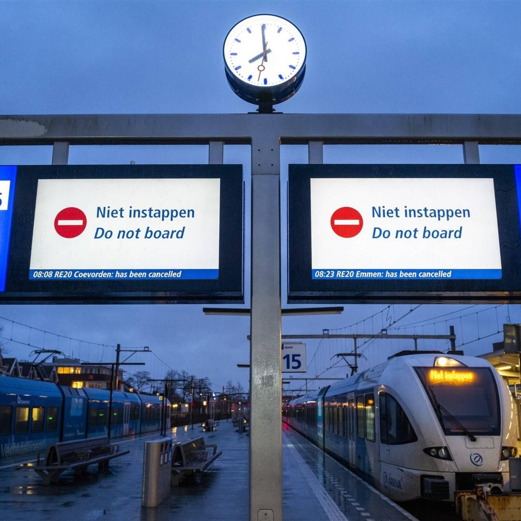 arriva geen treinen op vechtdallijnen door staking streekvervoer