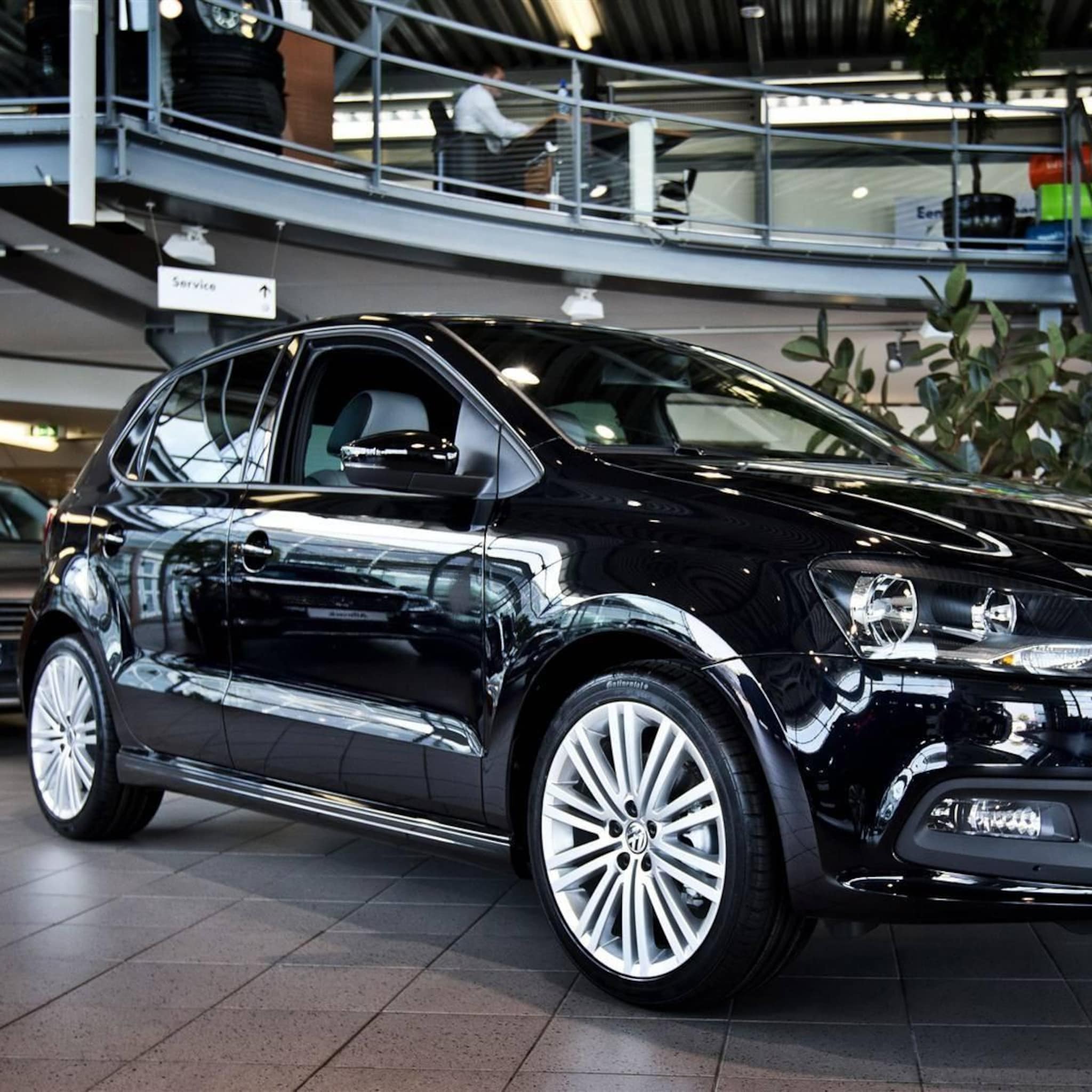 omzet autobranche flink hoger in 2022 door prijsstijgingen