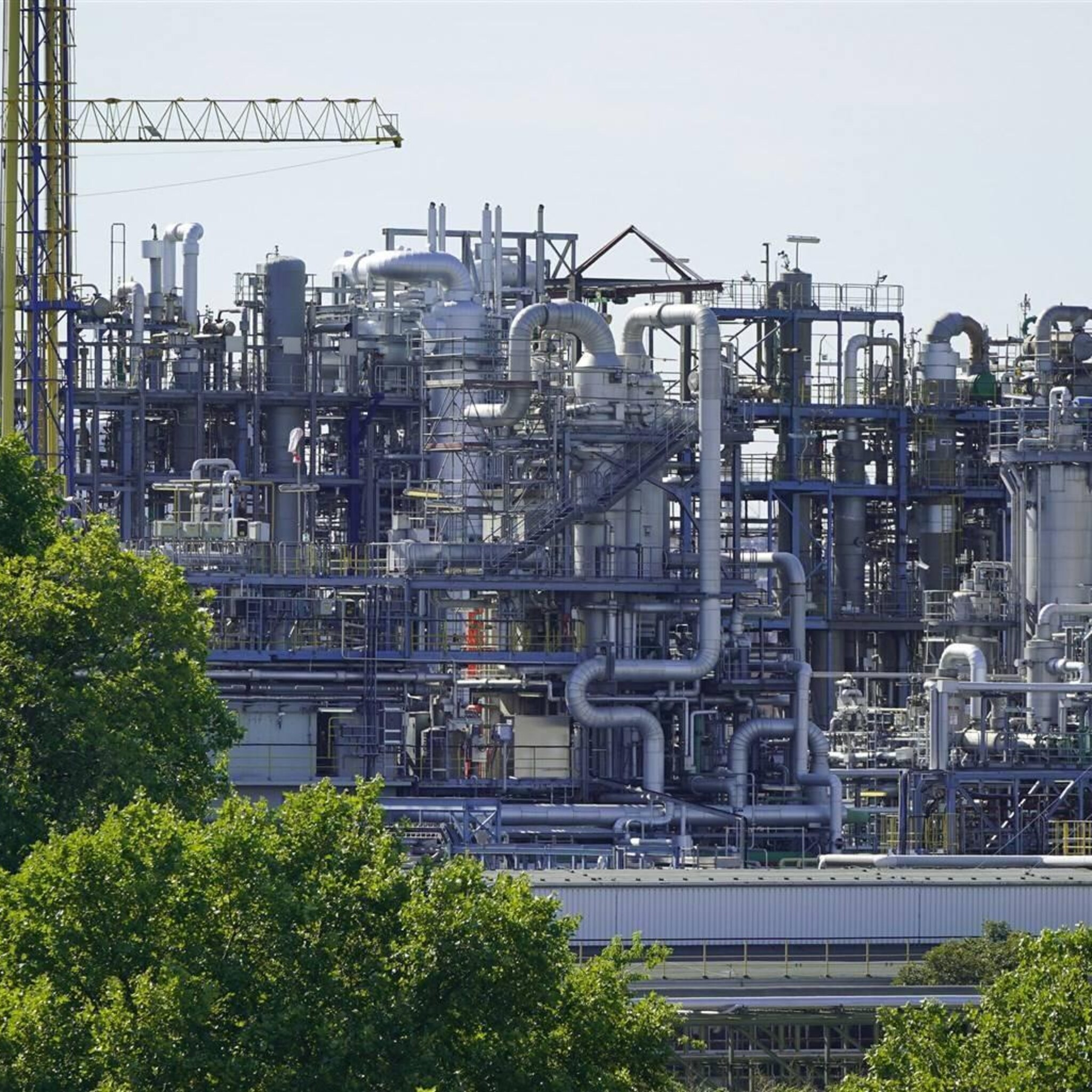 duits chemiebedrijf basf schrapt wereldwijd 2600 banen
