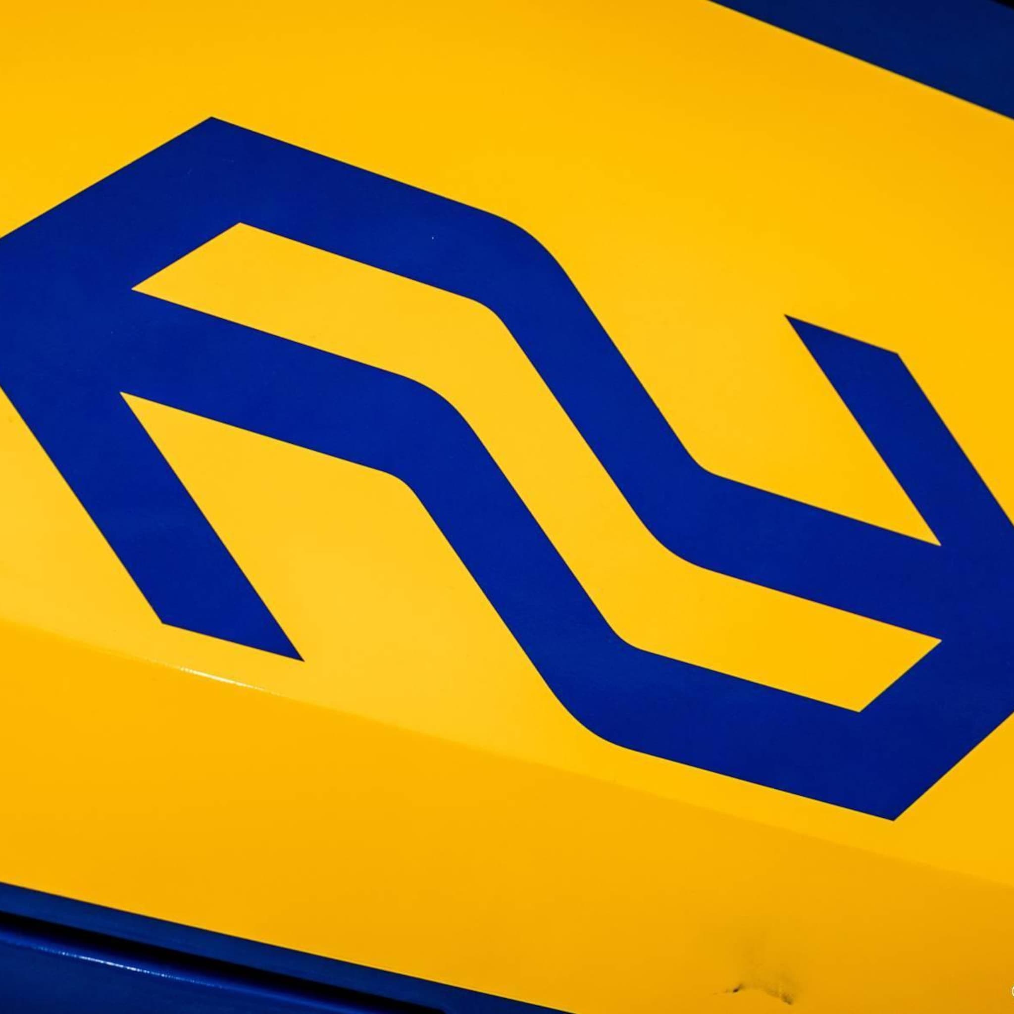 kleiner verlies voor ns maar minder treinen op tijd