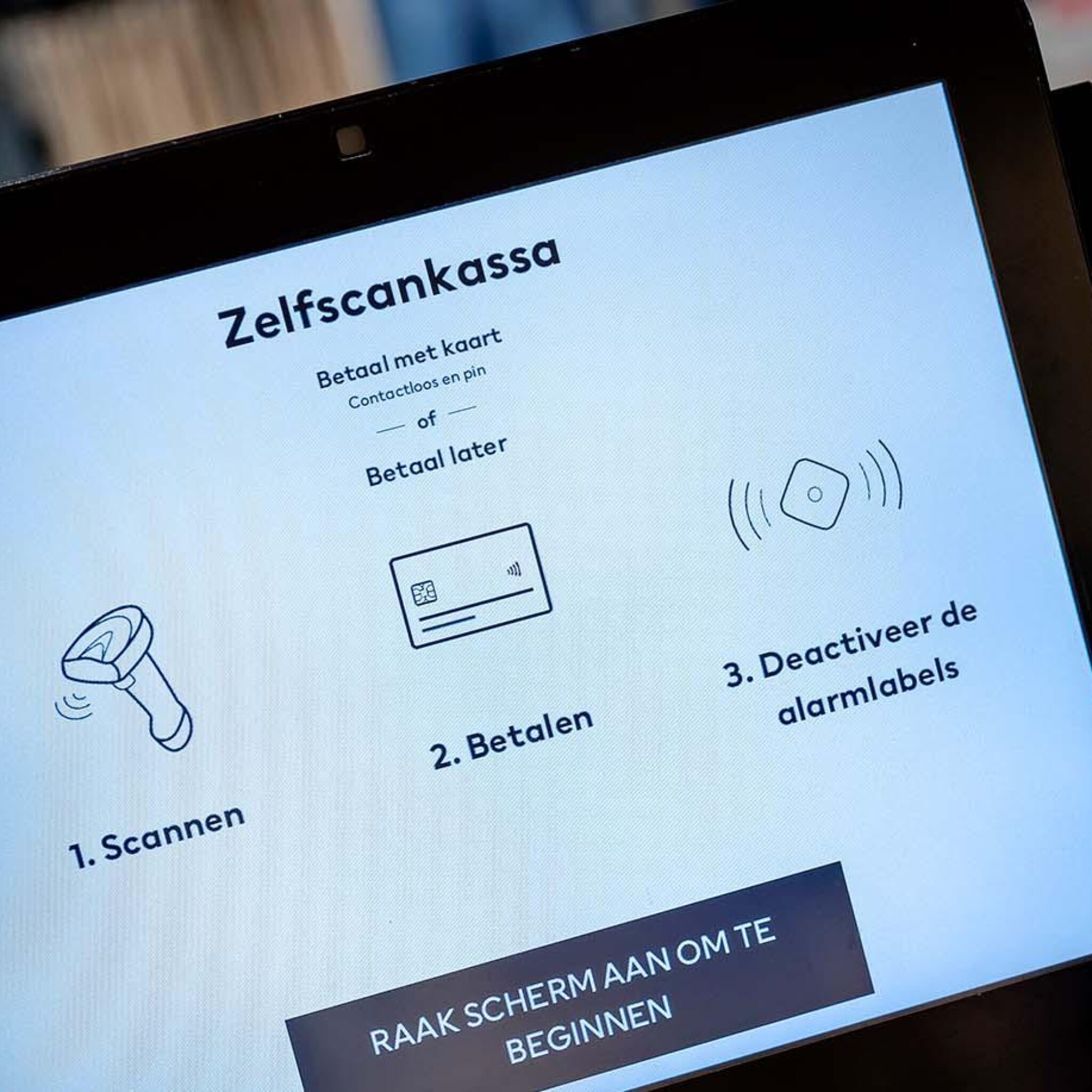 zelfscankassa werkt winkeldiefstal in de hand schade loopt in tientallen miljoenen