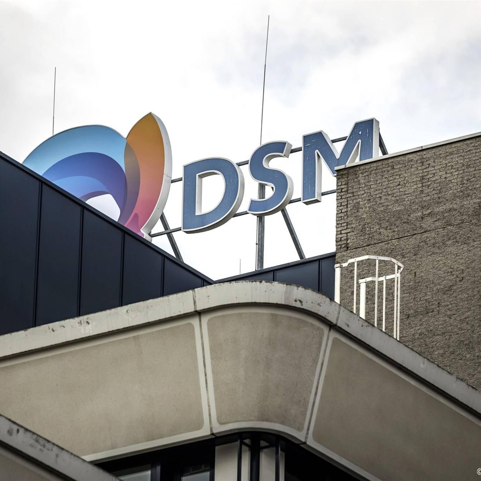 europese commissie keurt fusie dsm met firmenich goed