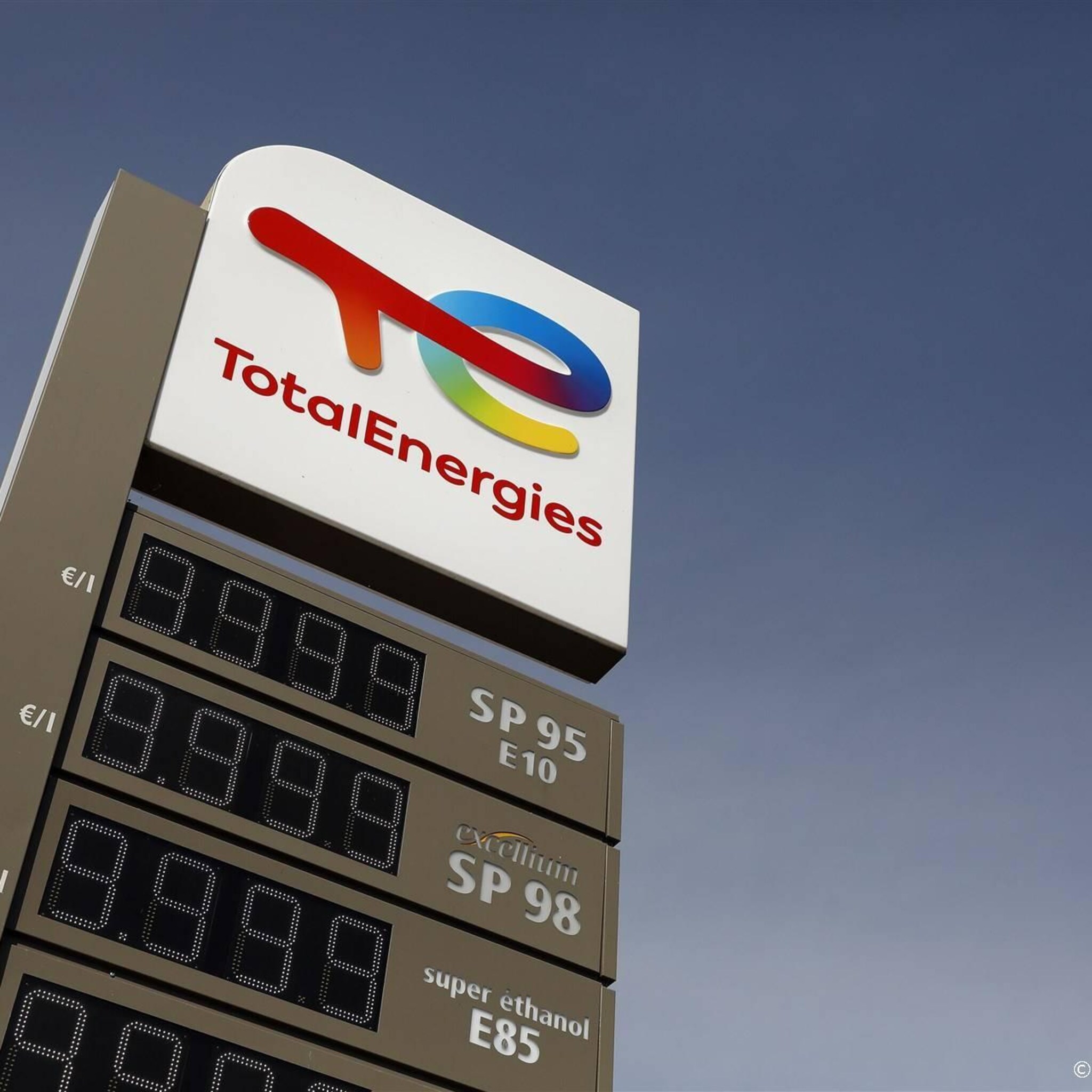 totalenergies prijs liter brandstof in frankrijk onder 2 euro