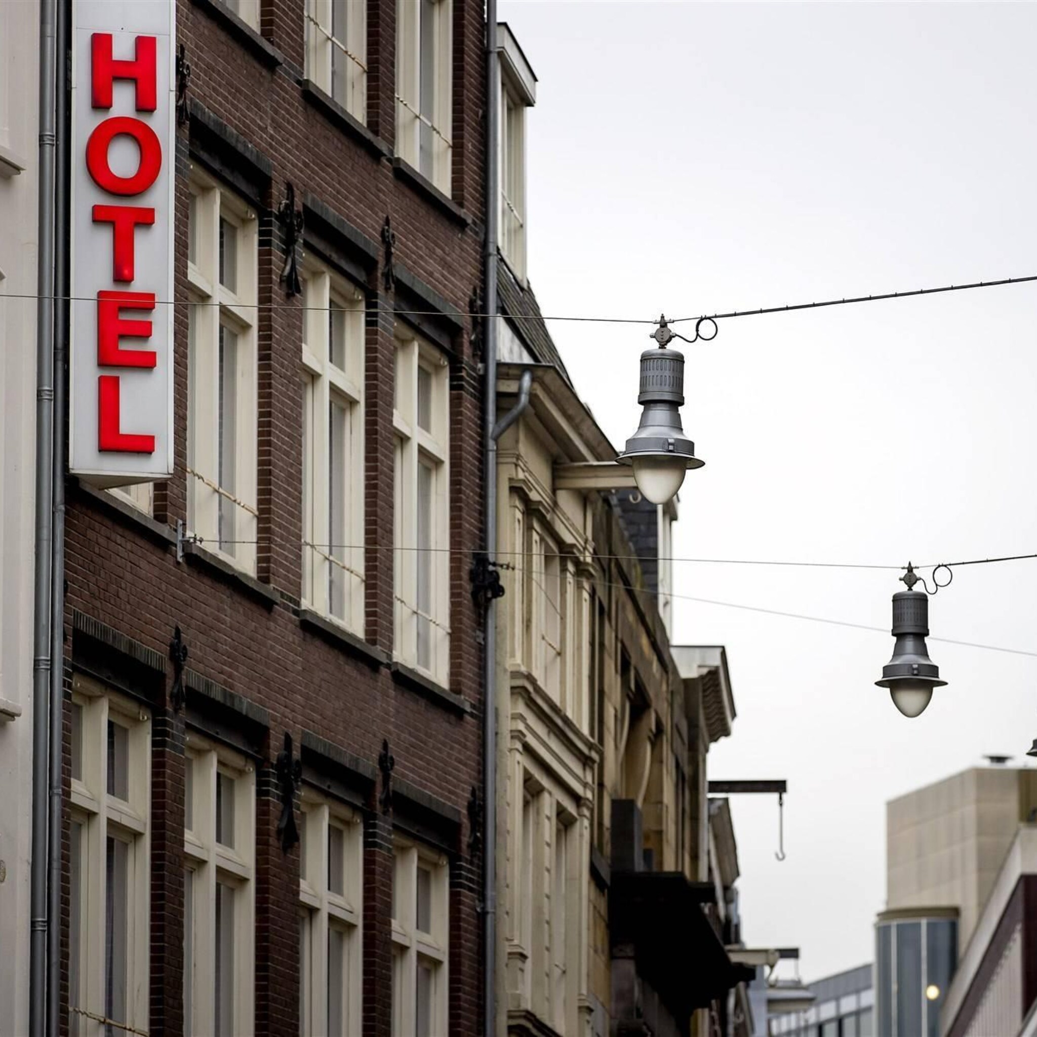 aantal gasten slaapaccommodaties bijna op niveau van voor corona