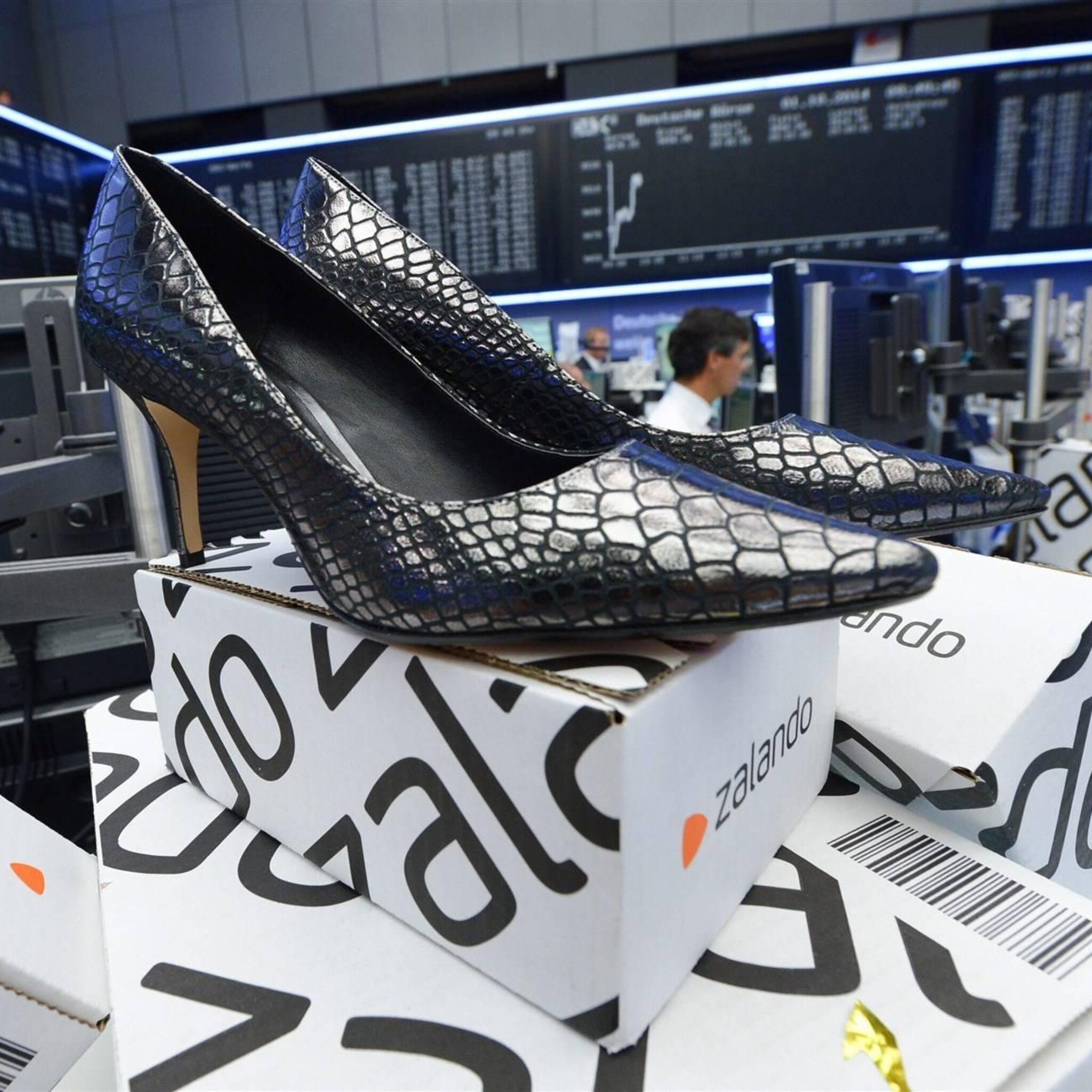 zalando schrapt honderden banen om kosten te besparen