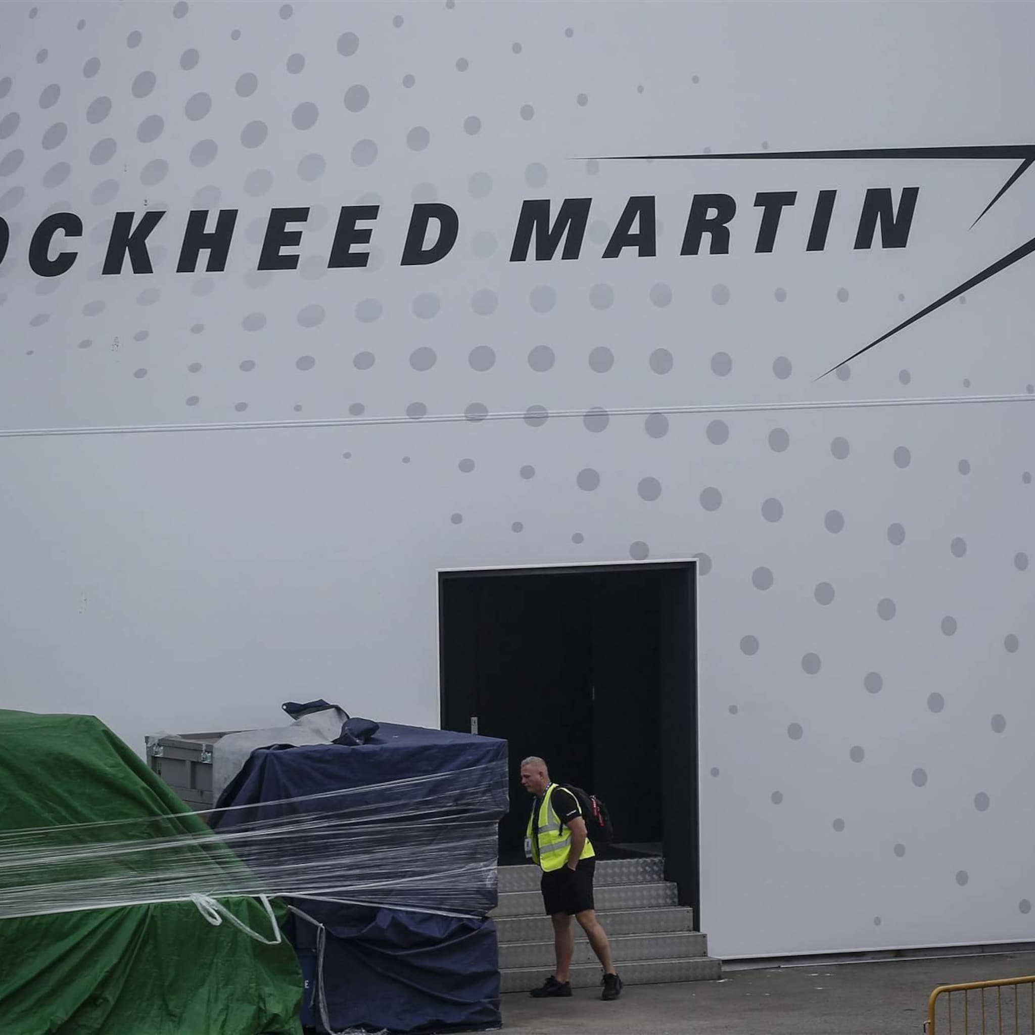 krant amerikaans lockheed martin wil britse satellietfabriek bouwen